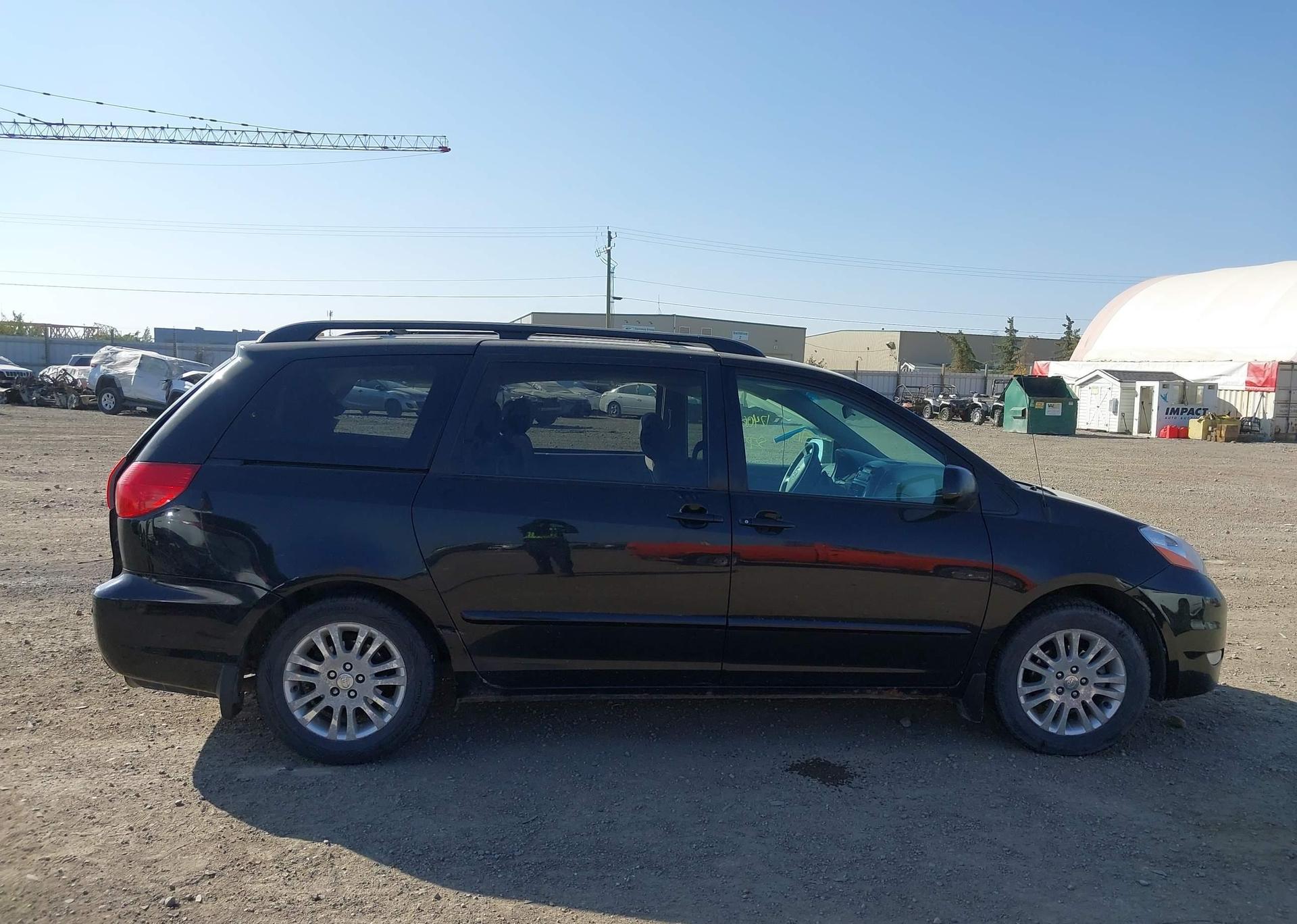 2008 TOYOTA SIENNA LE 7 PASSENGER