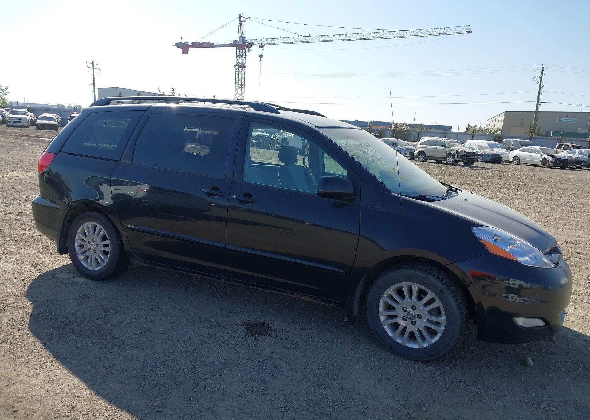 2008 TOYOTA SIENNA LE 7 PASSENGER