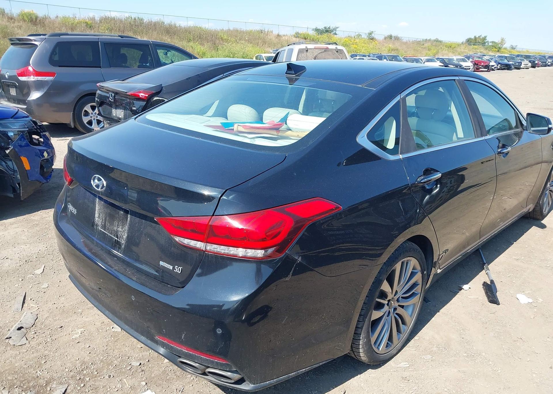 2015 HYUNDAI GENESIS 5.0 ULTIMATE