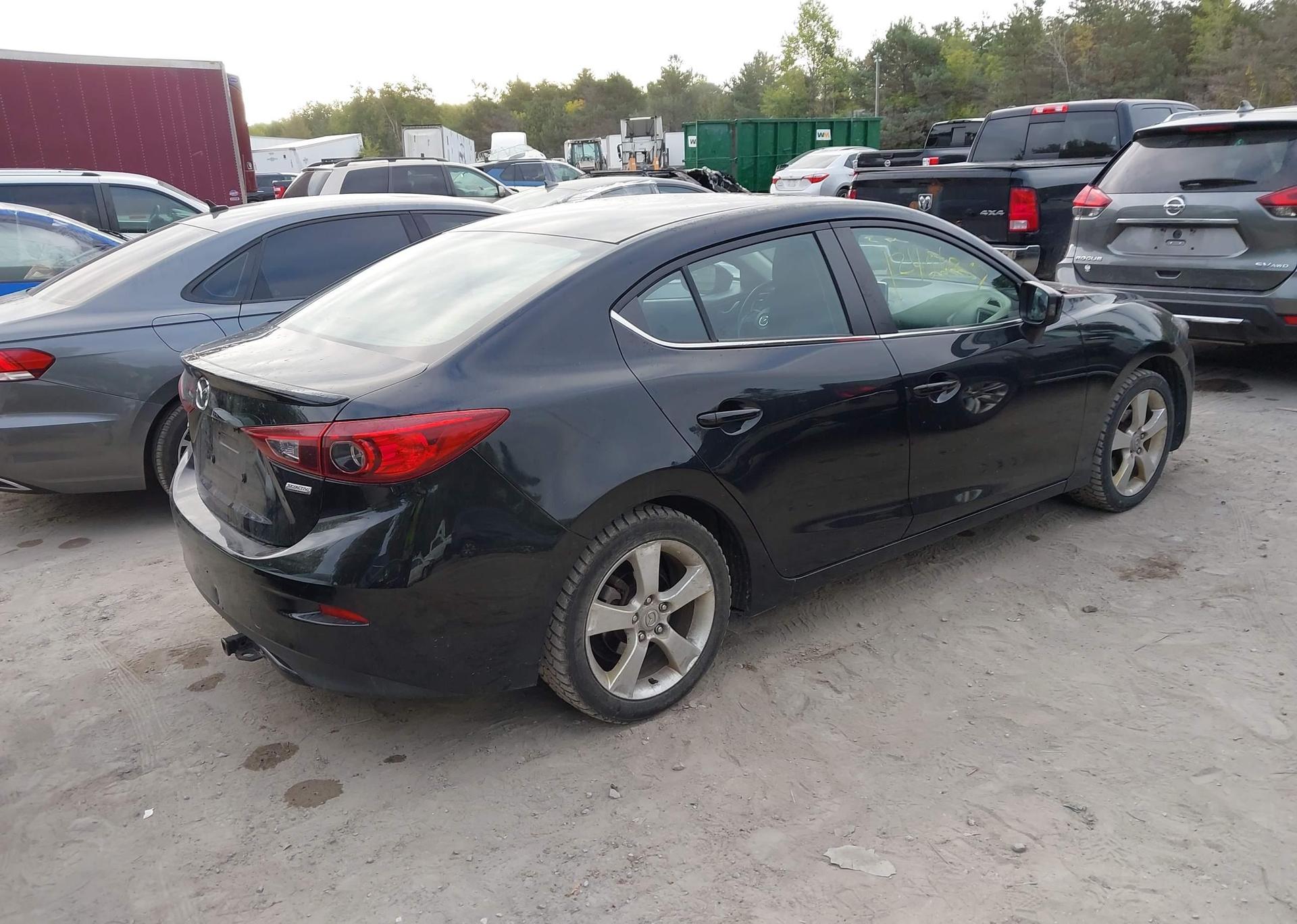 2015 MAZDA MAZDA3 GS