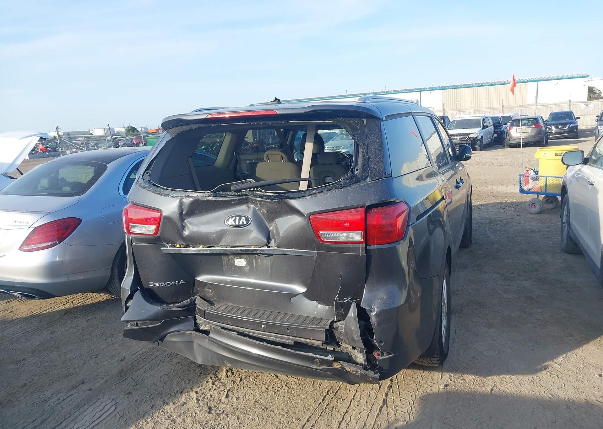 2018 KIA SEDONA