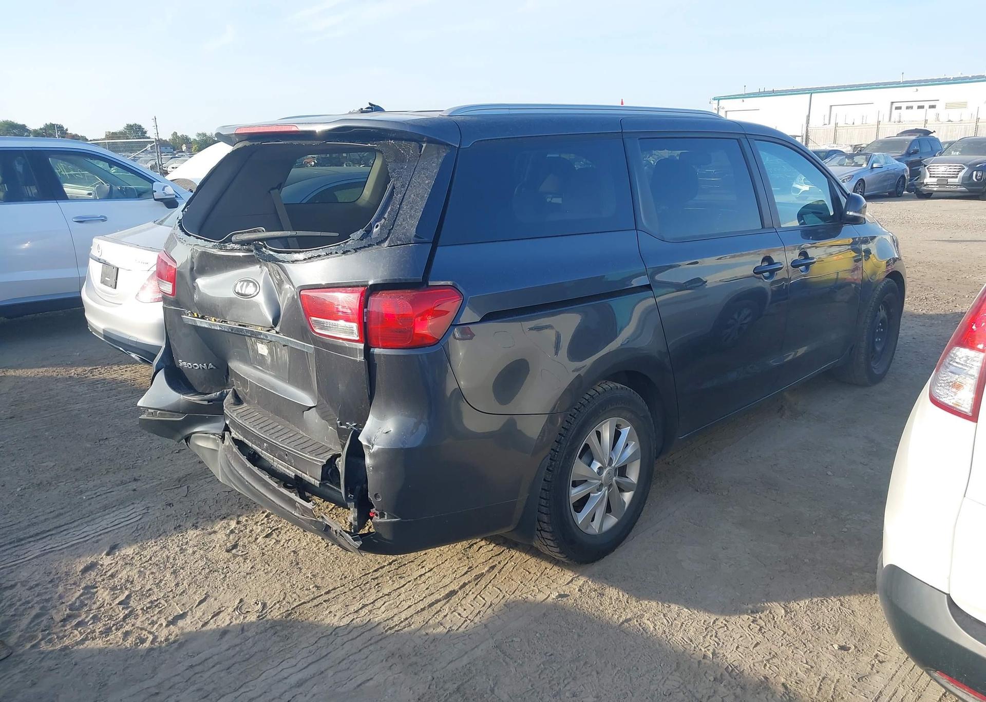 2018 KIA SEDONA