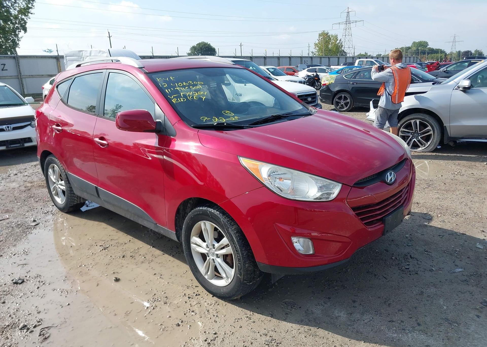 2011 HYUNDAI TUCSON GLS