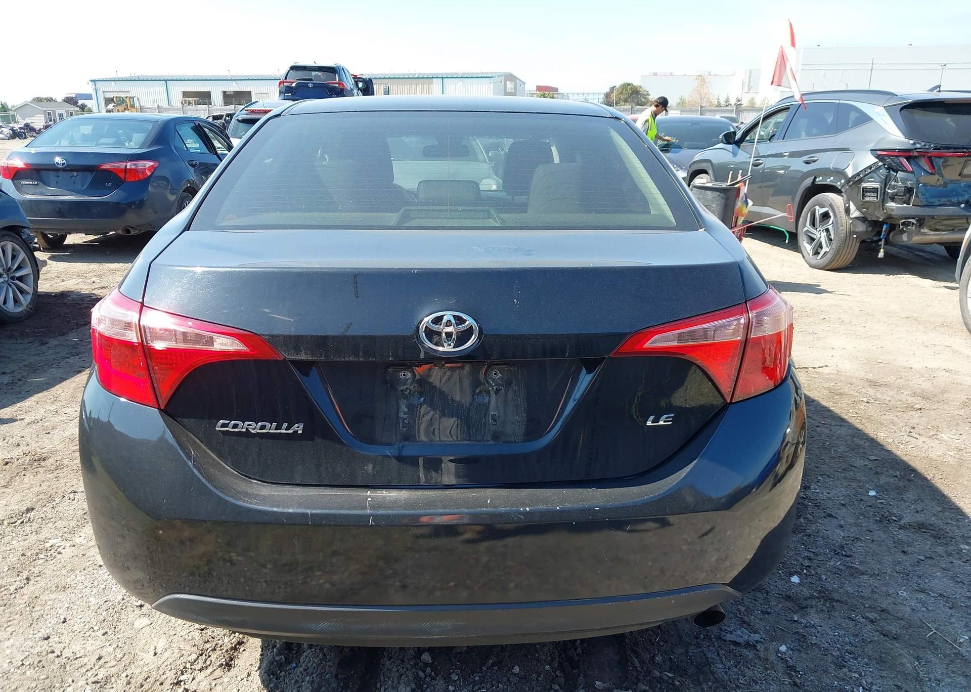 2018 TOYOTA COROLLA LE