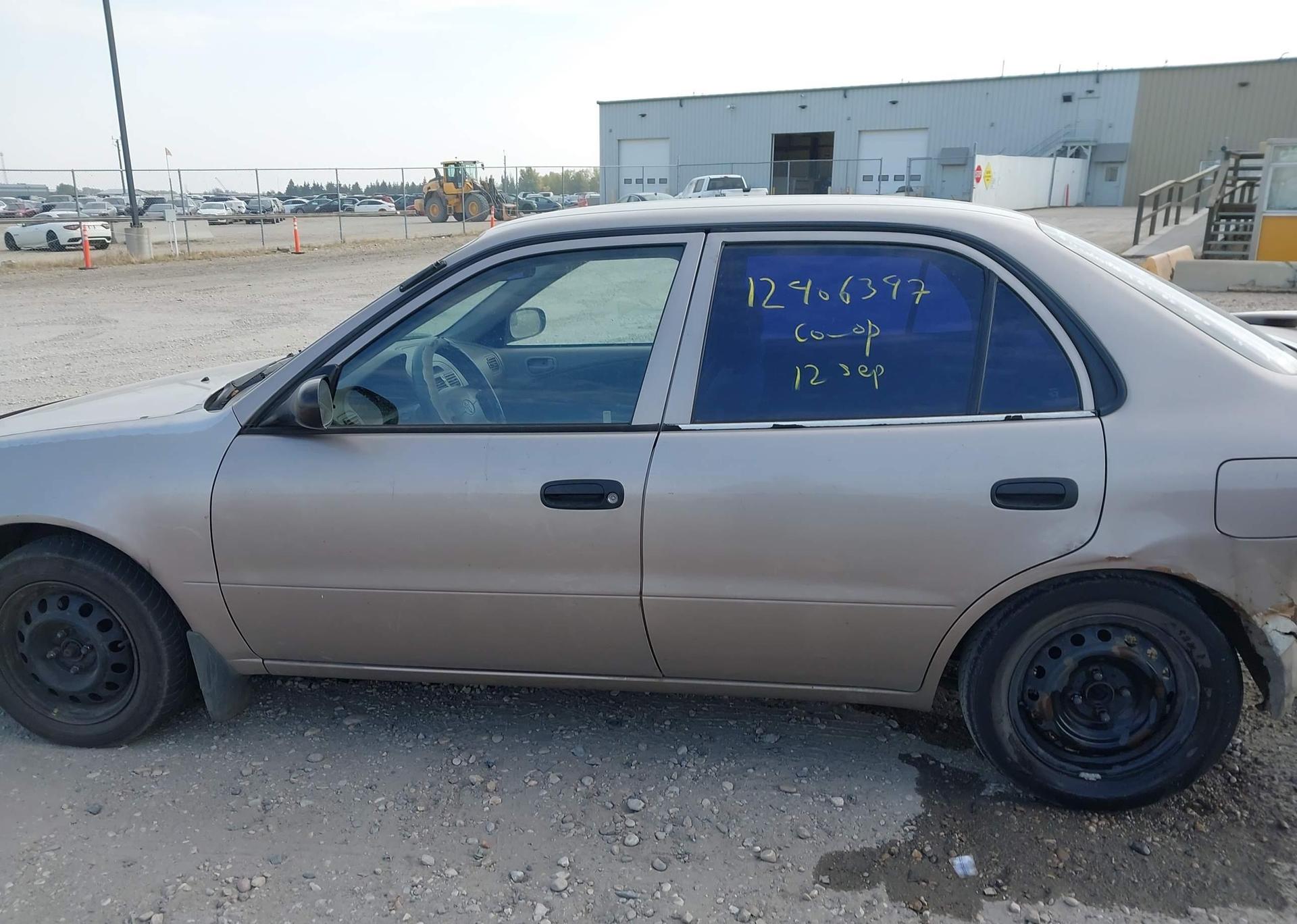 2001 TOYOTA COROLLA CE