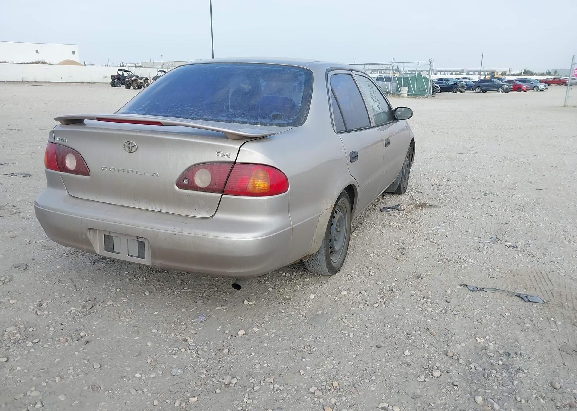 2001 TOYOTA COROLLA CE