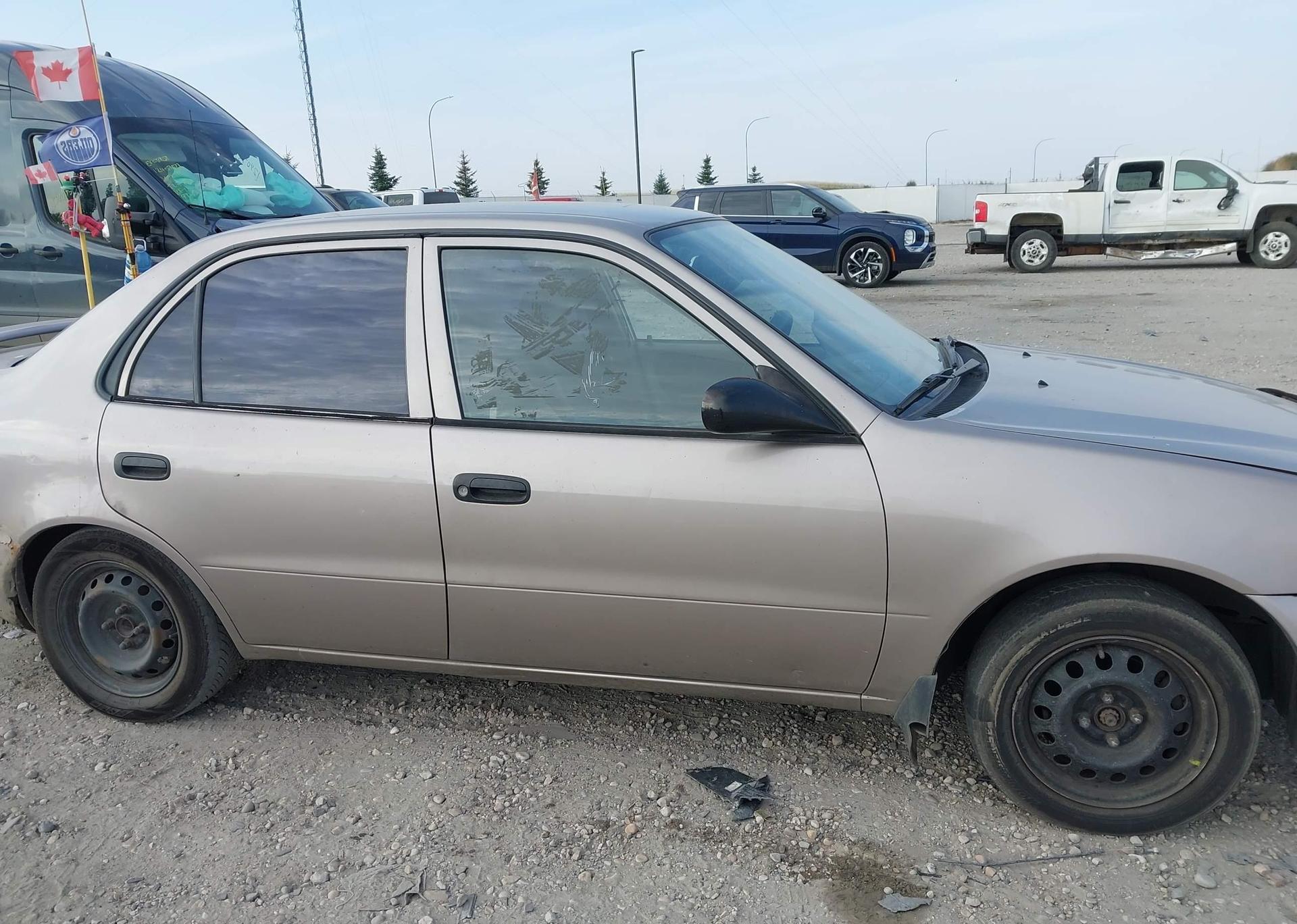 2001 TOYOTA COROLLA CE