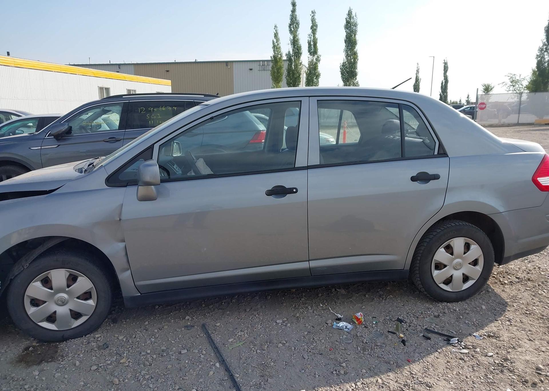 2011 NISSAN VERSA 1.6 BASE