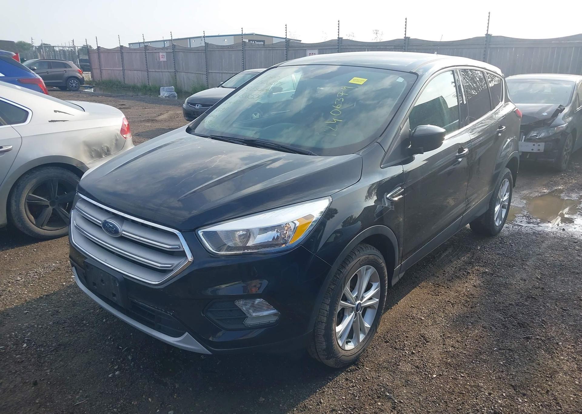 2019 FORD ESCAPE SE