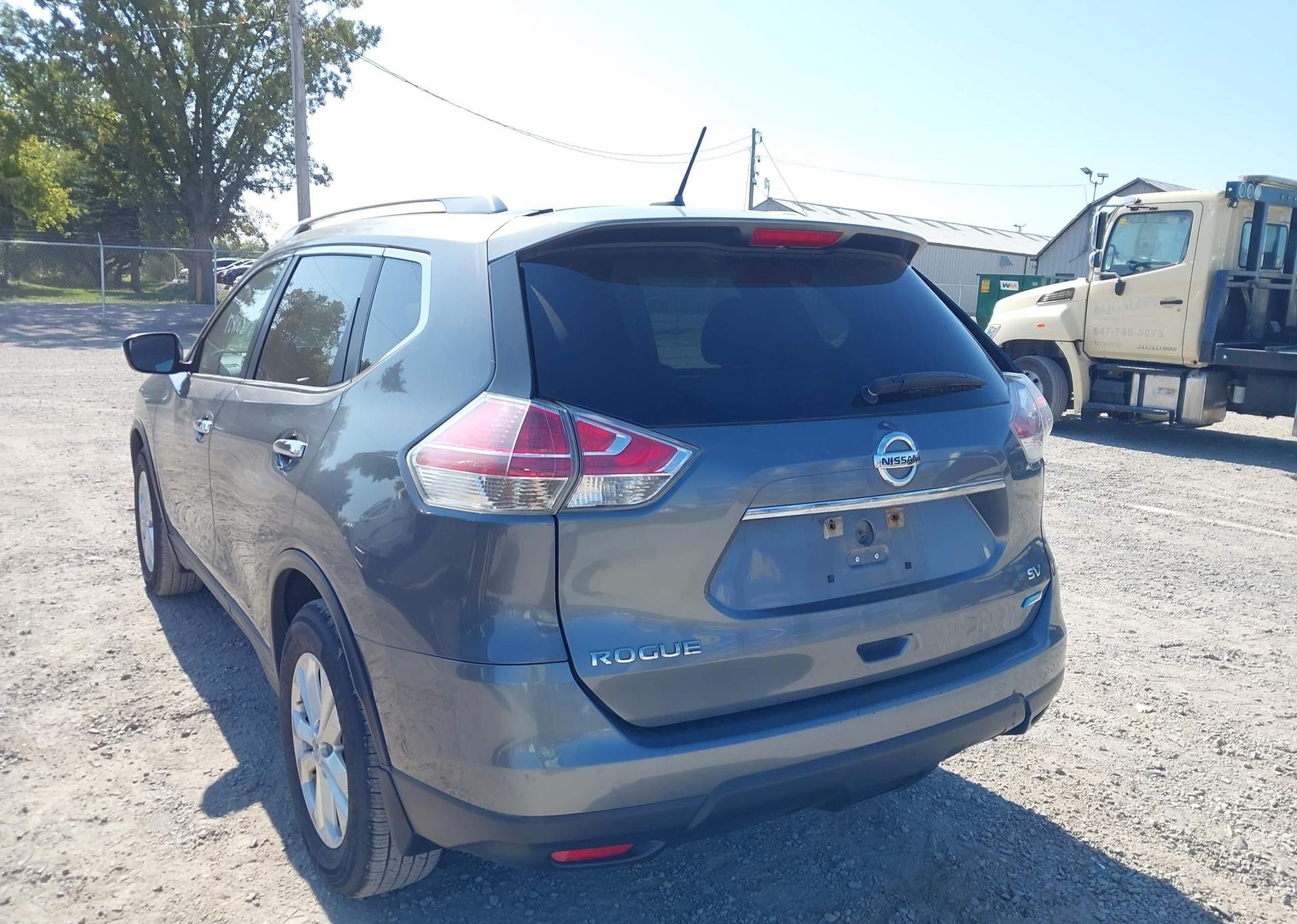 2015 NISSAN ROGUE