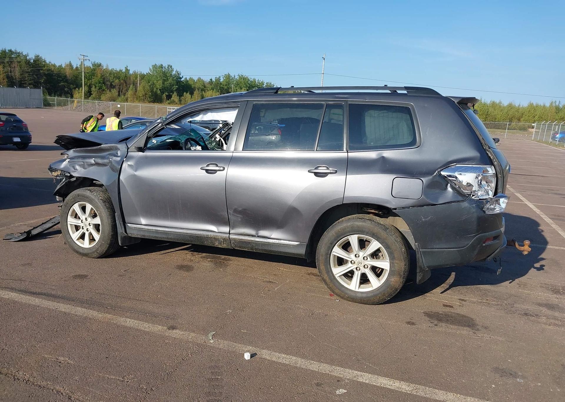 2012 TOYOTA HIGHLANDER V6