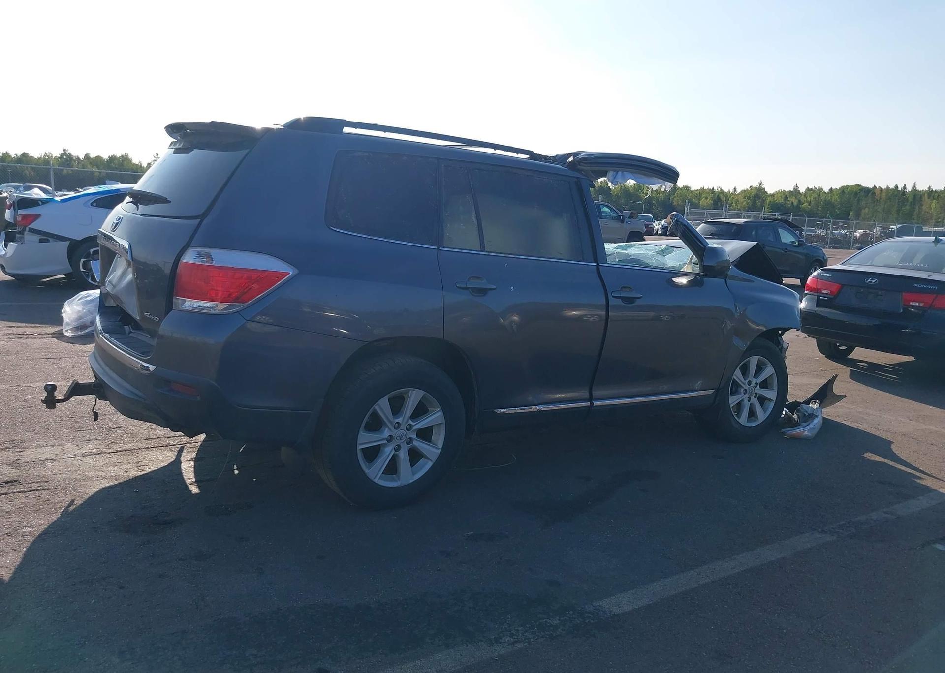 2012 TOYOTA HIGHLANDER V6