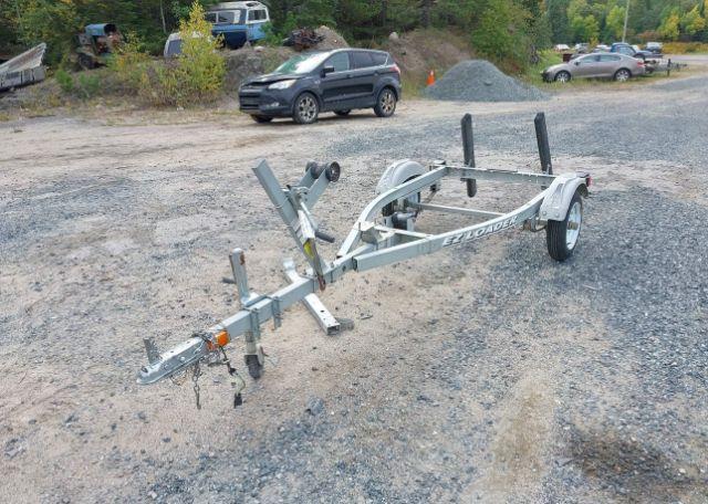 2001 EZ LOADER BOAT TRAILER