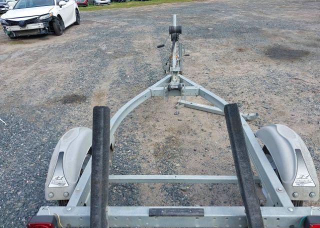 2001 EZ LOADER BOAT TRAILER