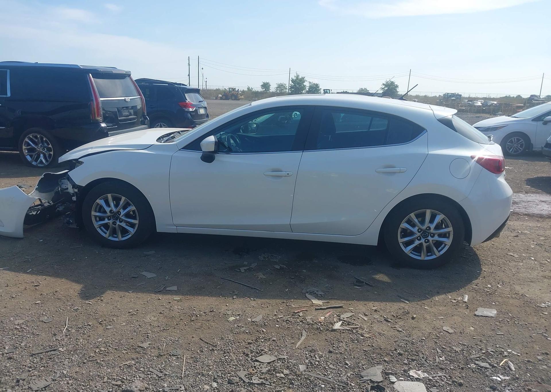 2015 MAZDA MAZDA3 GS