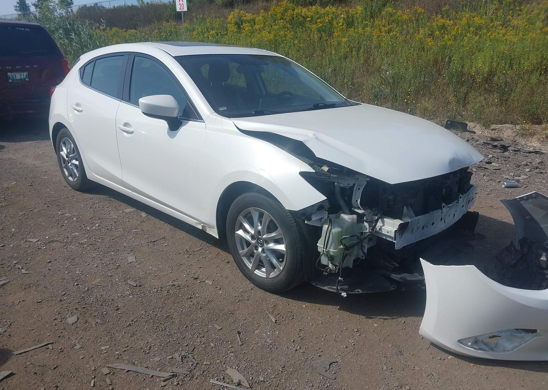 2015 MAZDA MAZDA3 GS