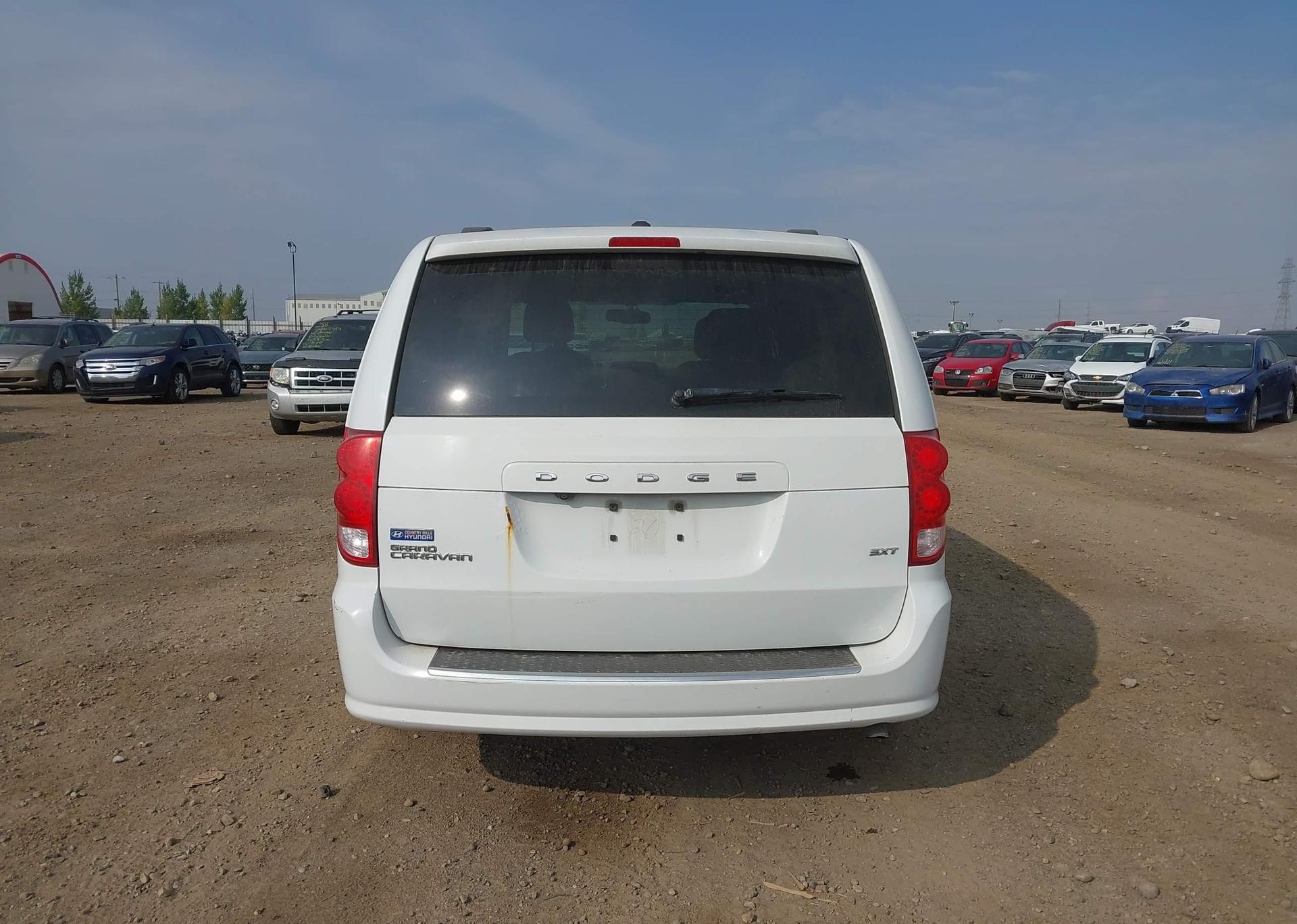 2014 DODGE GRAND CARAVAN SE