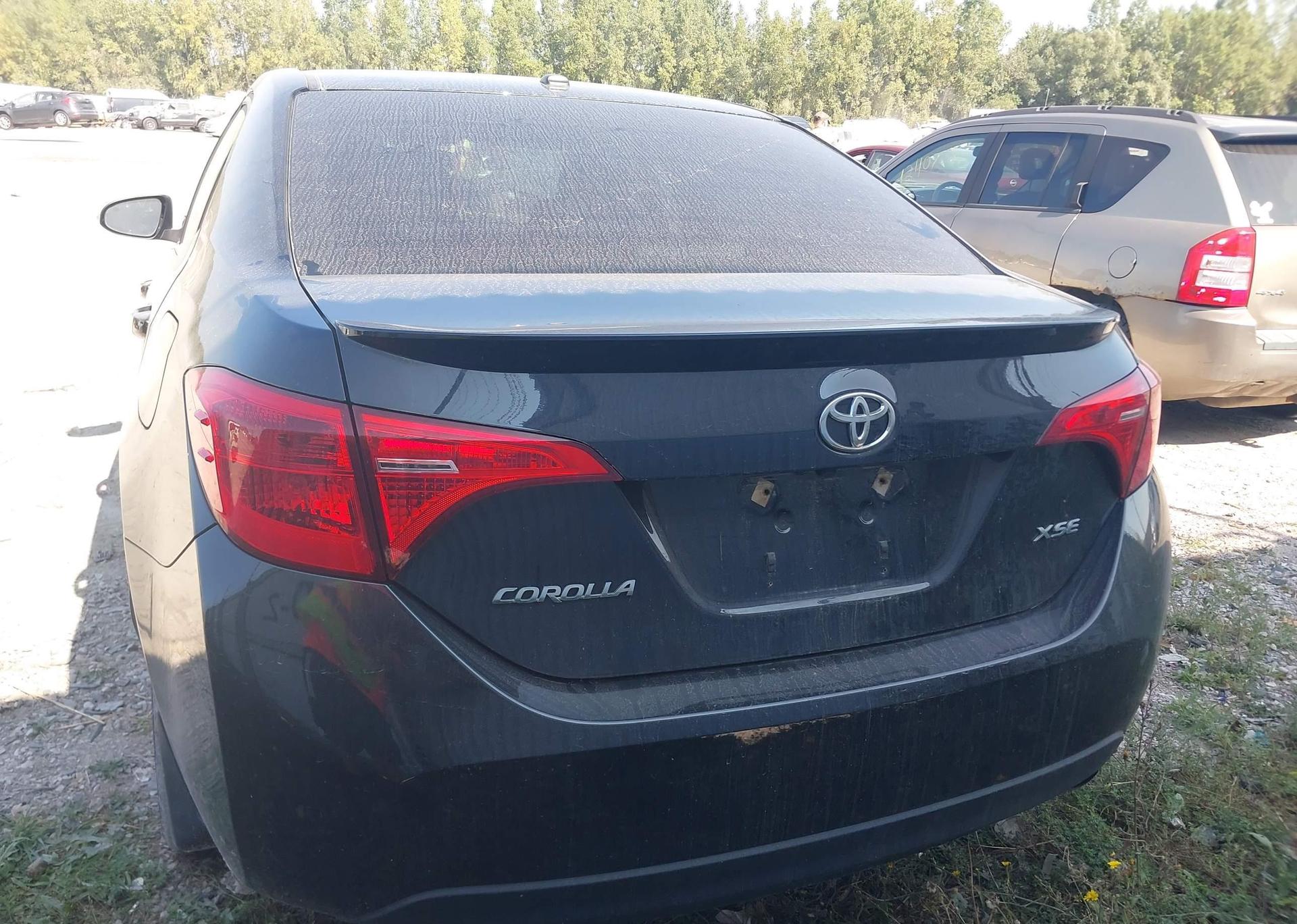 2017 TOYOTA COROLLA SE
