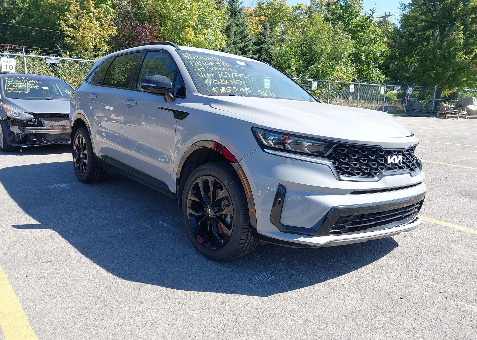 2023 KIA SORENTO EX