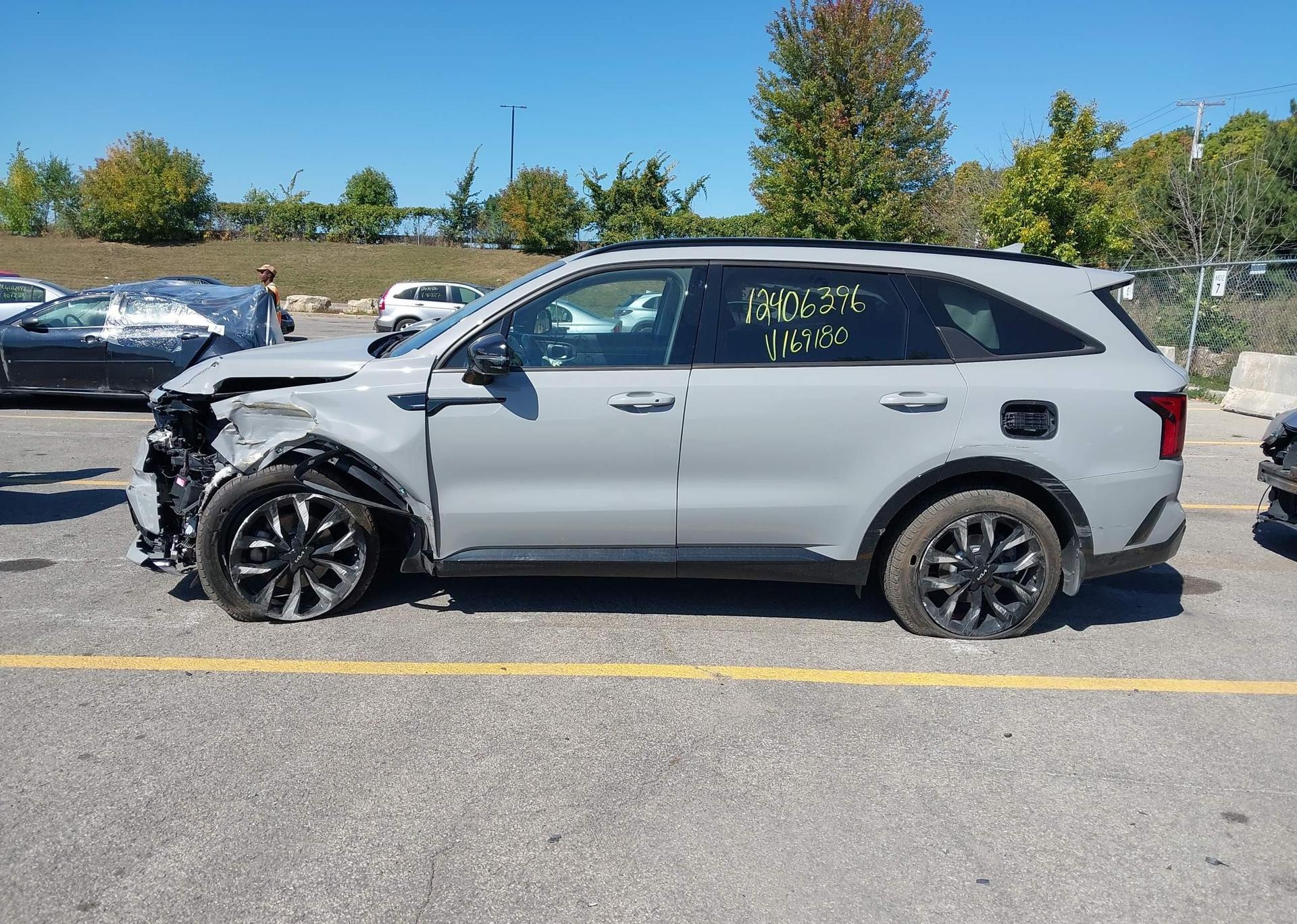 2023 KIA SORENTO EX
