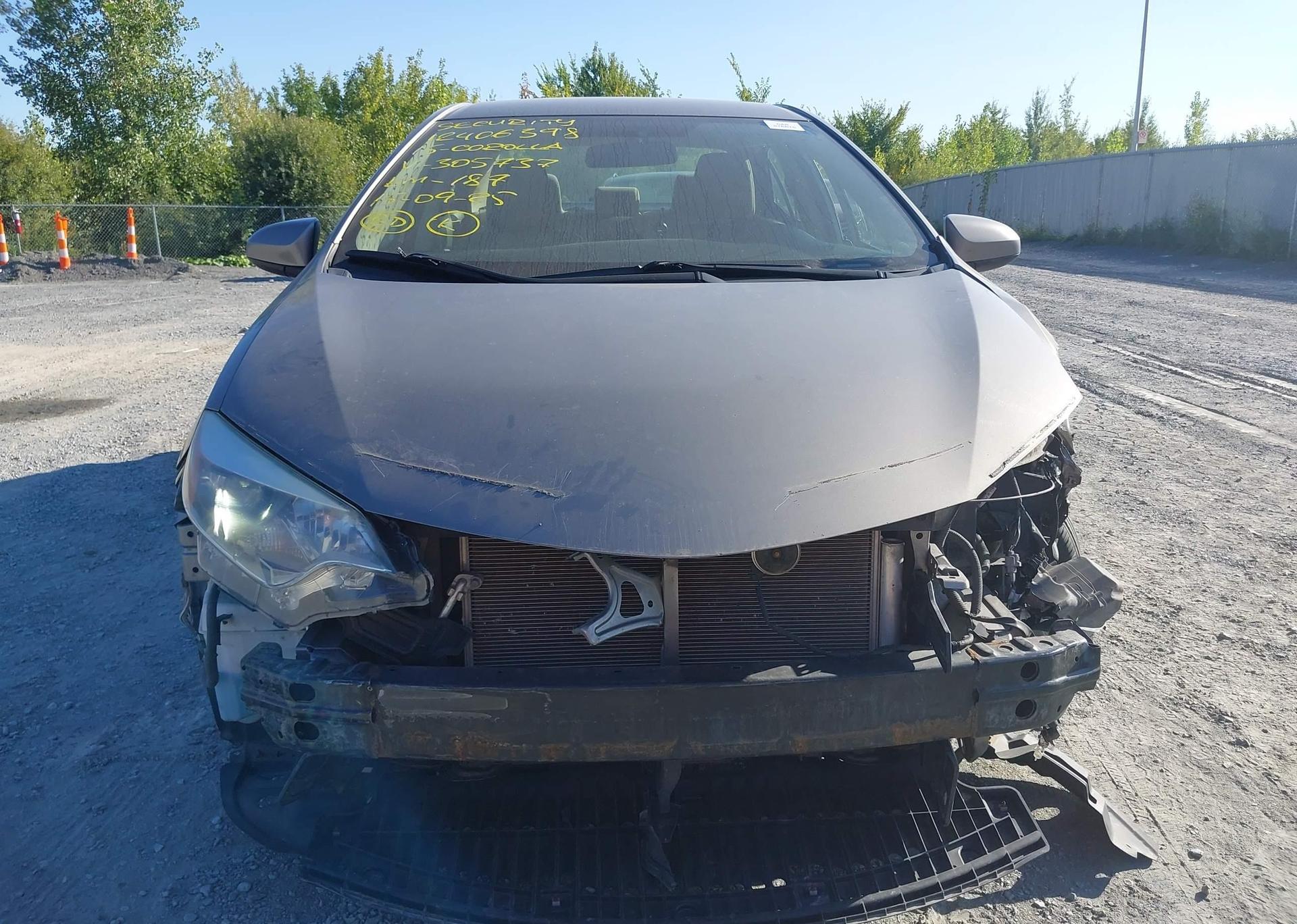 2015 TOYOTA COROLLA LE