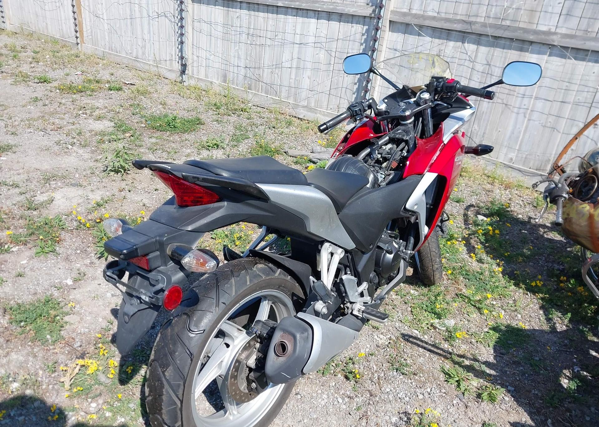 2011 HONDA CBR250 RA