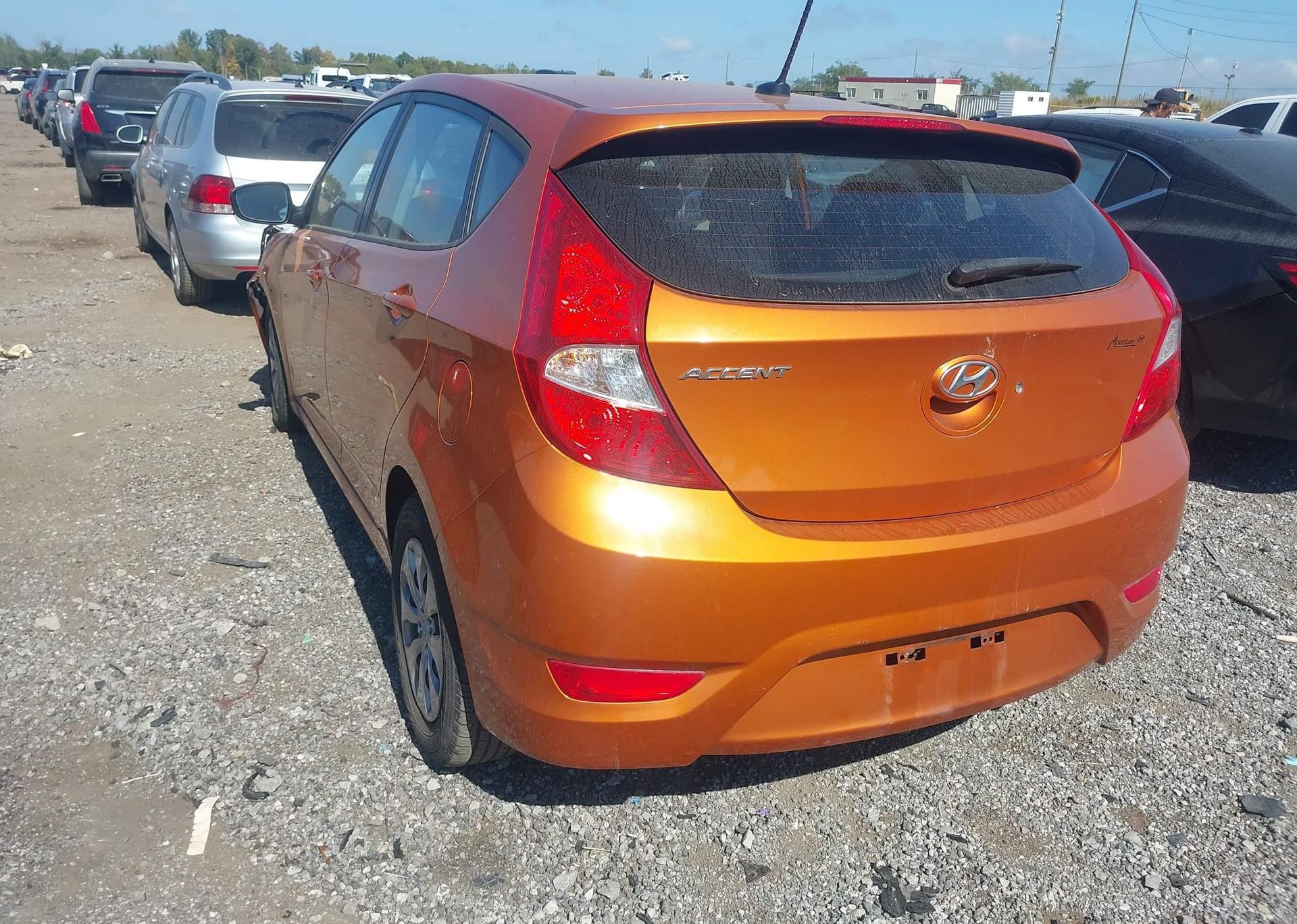 2015 HYUNDAI ACCENT GL