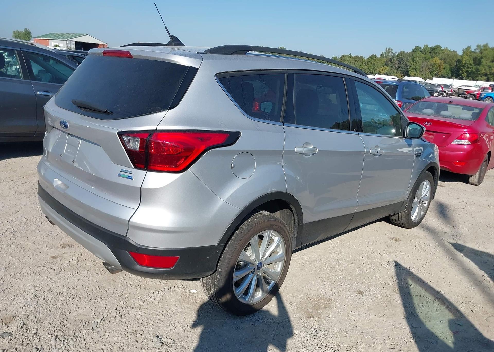 2019 FORD ESCAPE SEL