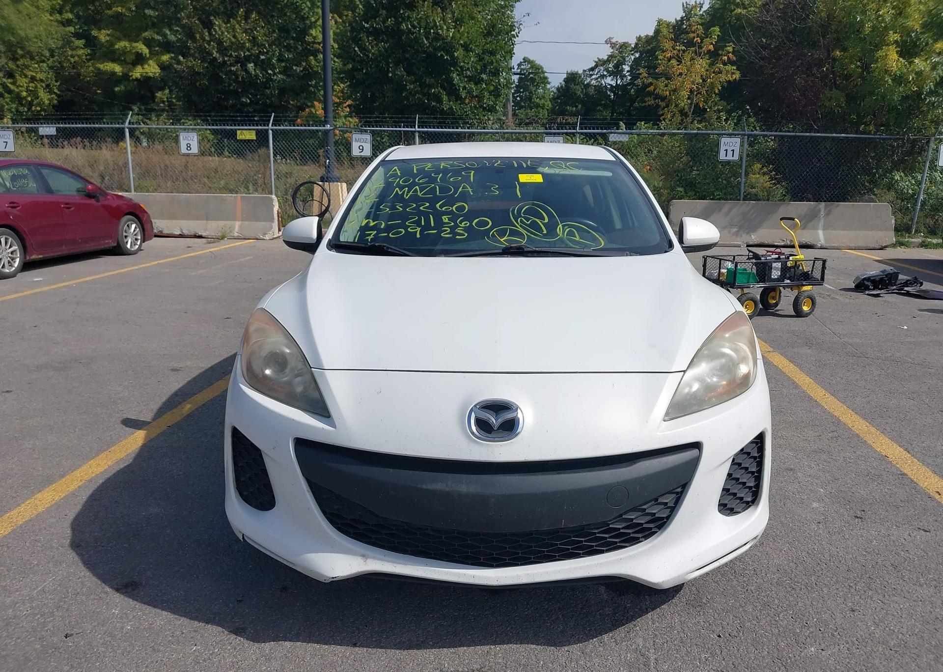 2012 MAZDA 3 I