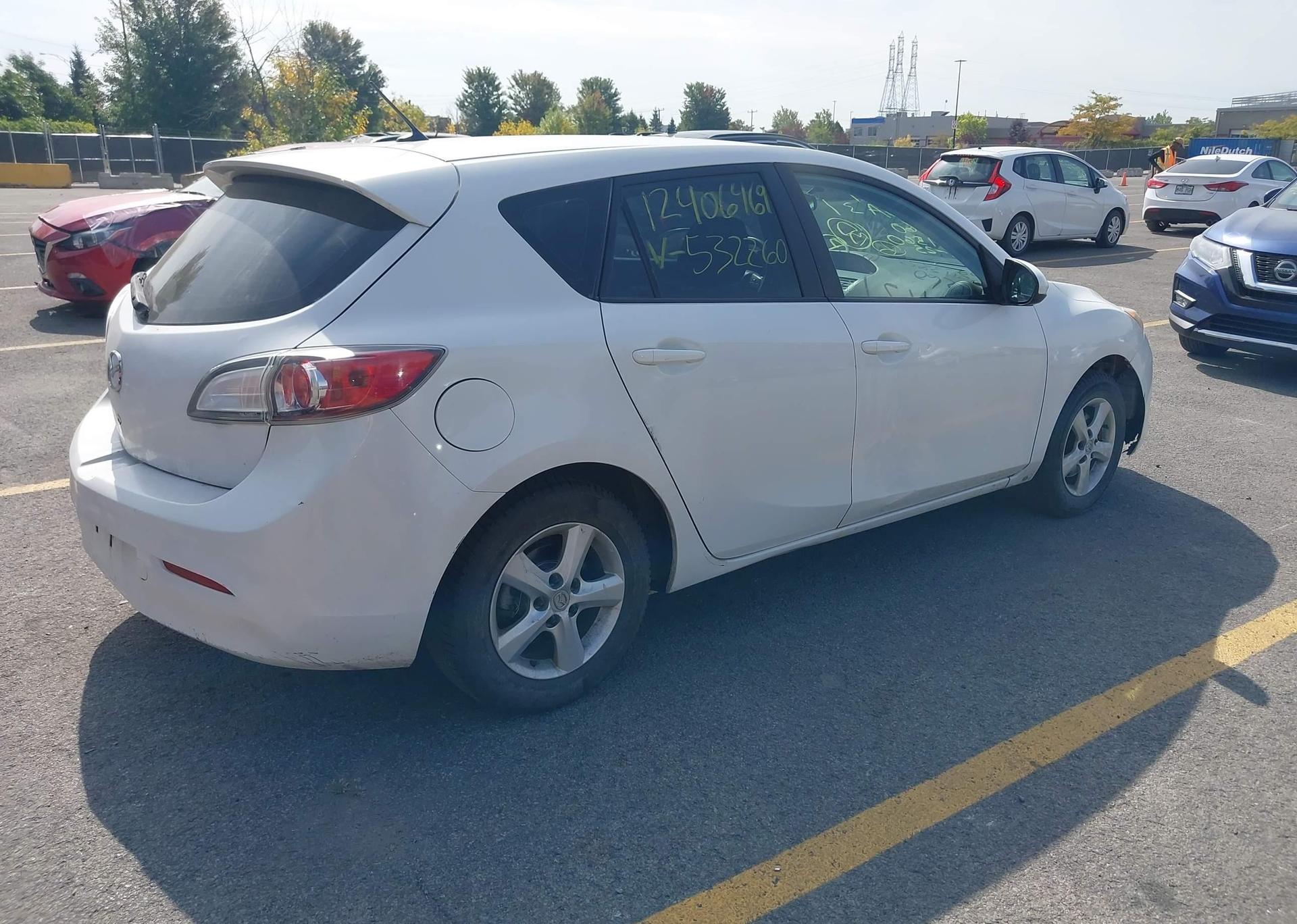 2012 MAZDA 3 I