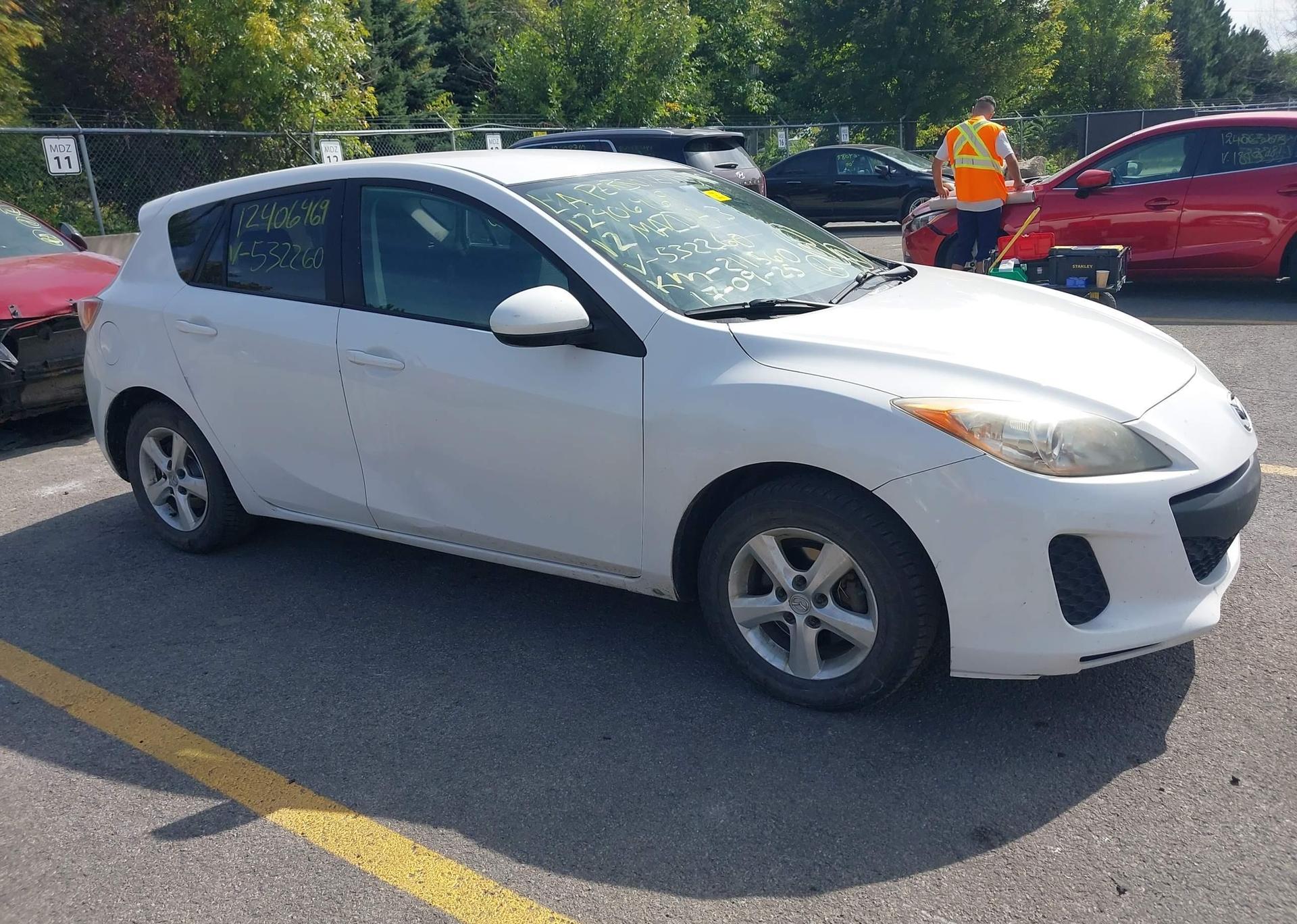 2012 MAZDA 3 I