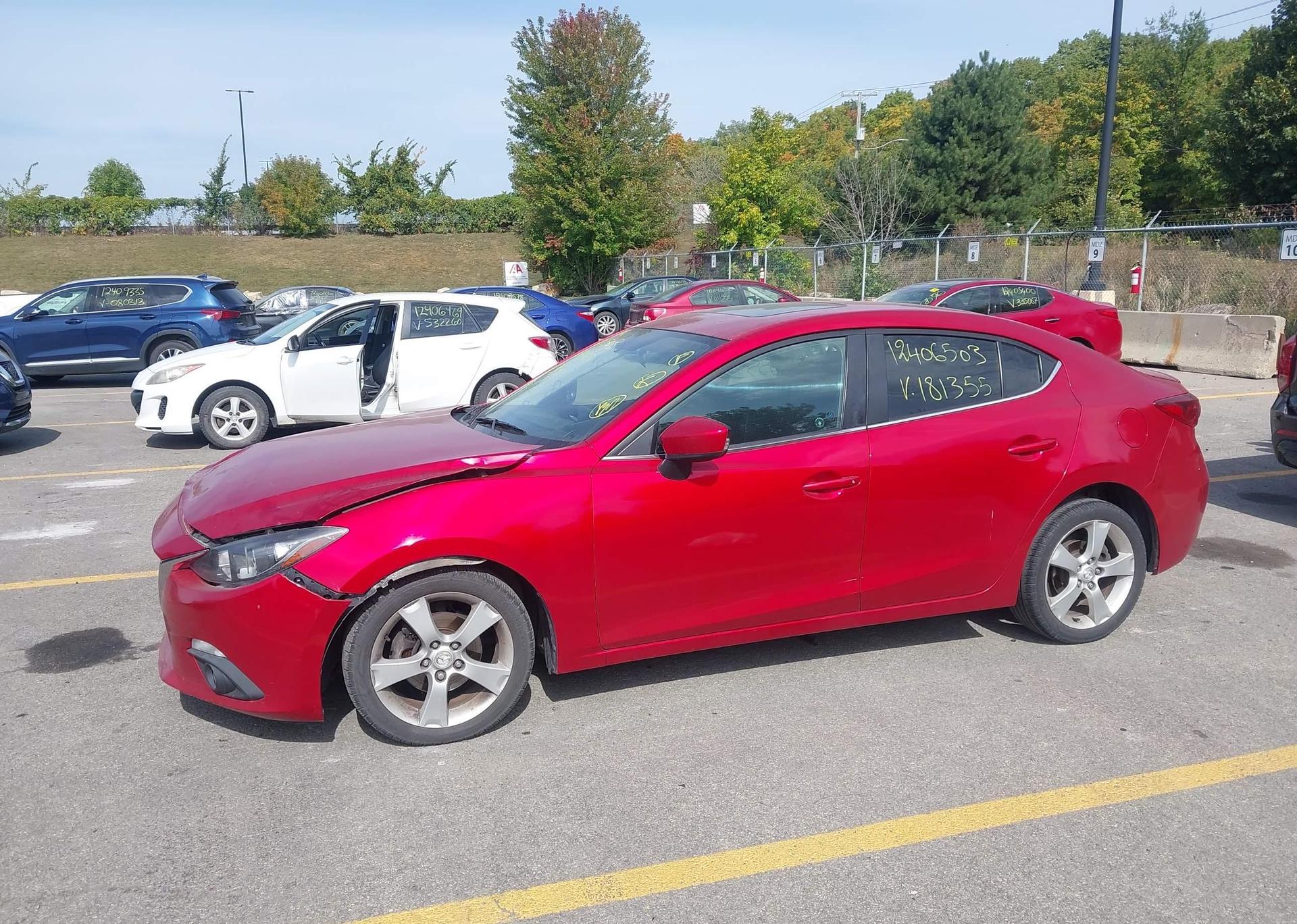 2015 MAZDA MAZDA3