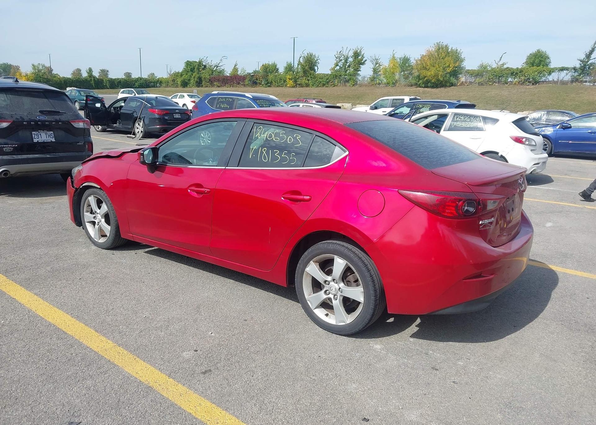 2015 MAZDA MAZDA3