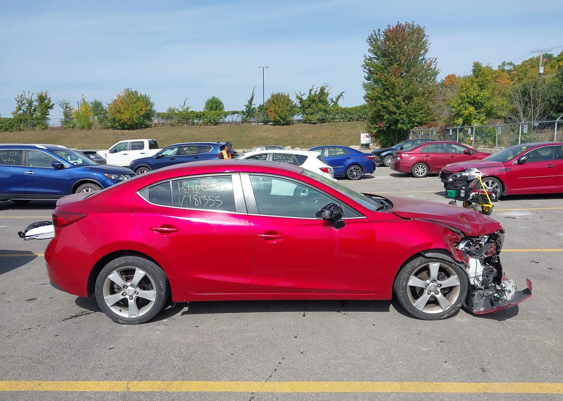 2015 MAZDA MAZDA3