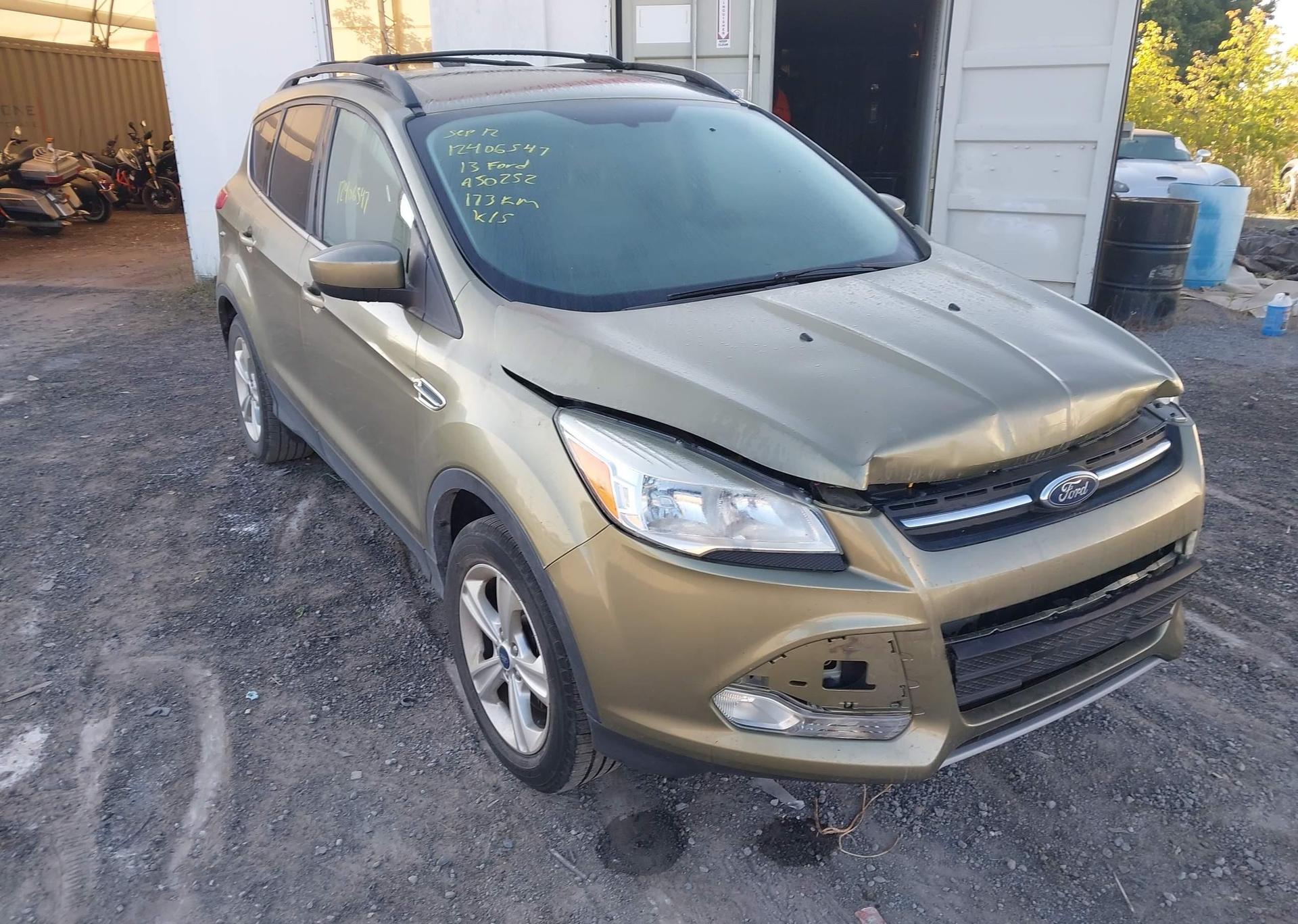 2013 FORD ESCAPE SE
