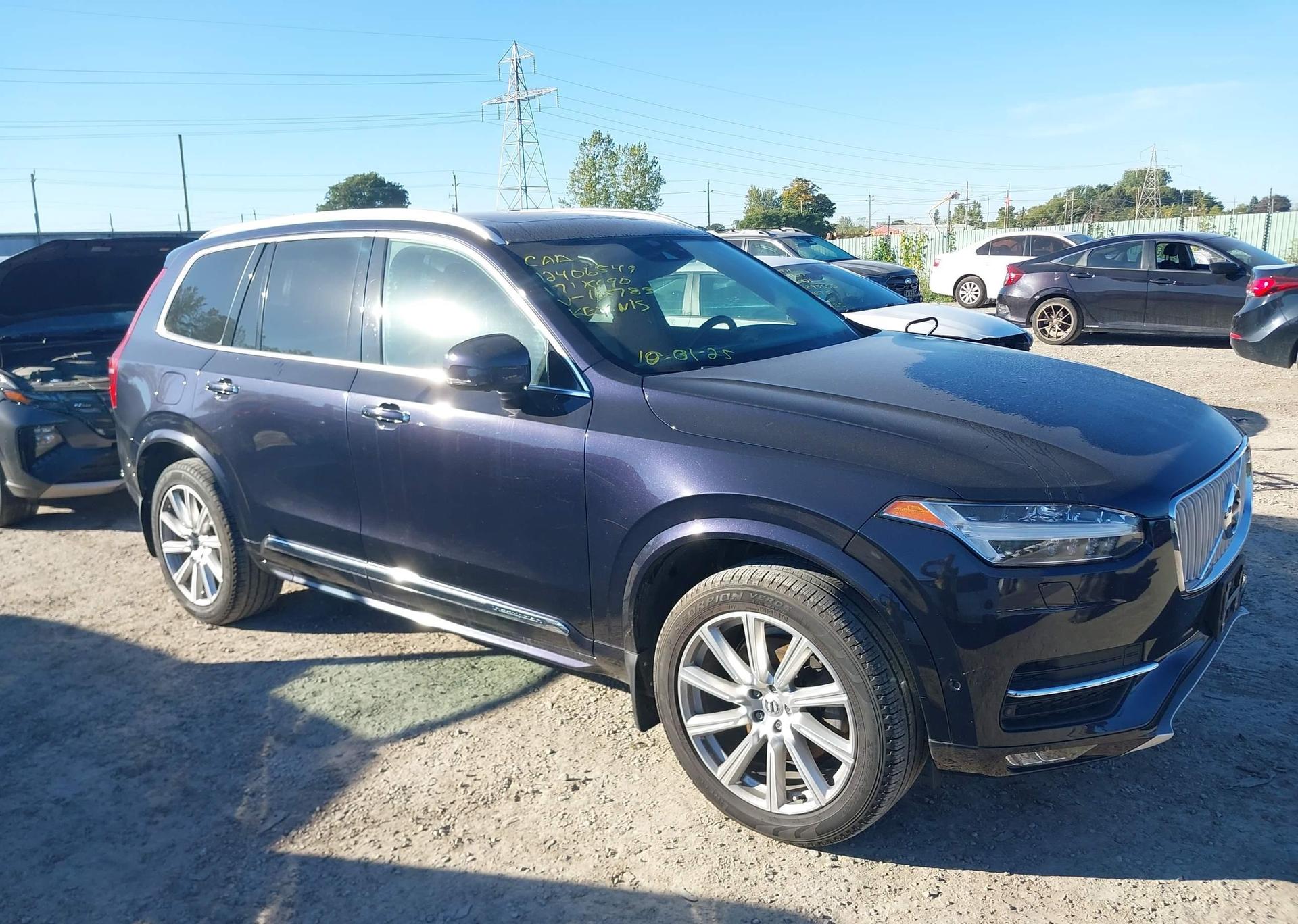 2017 VOLVO XC90 T6