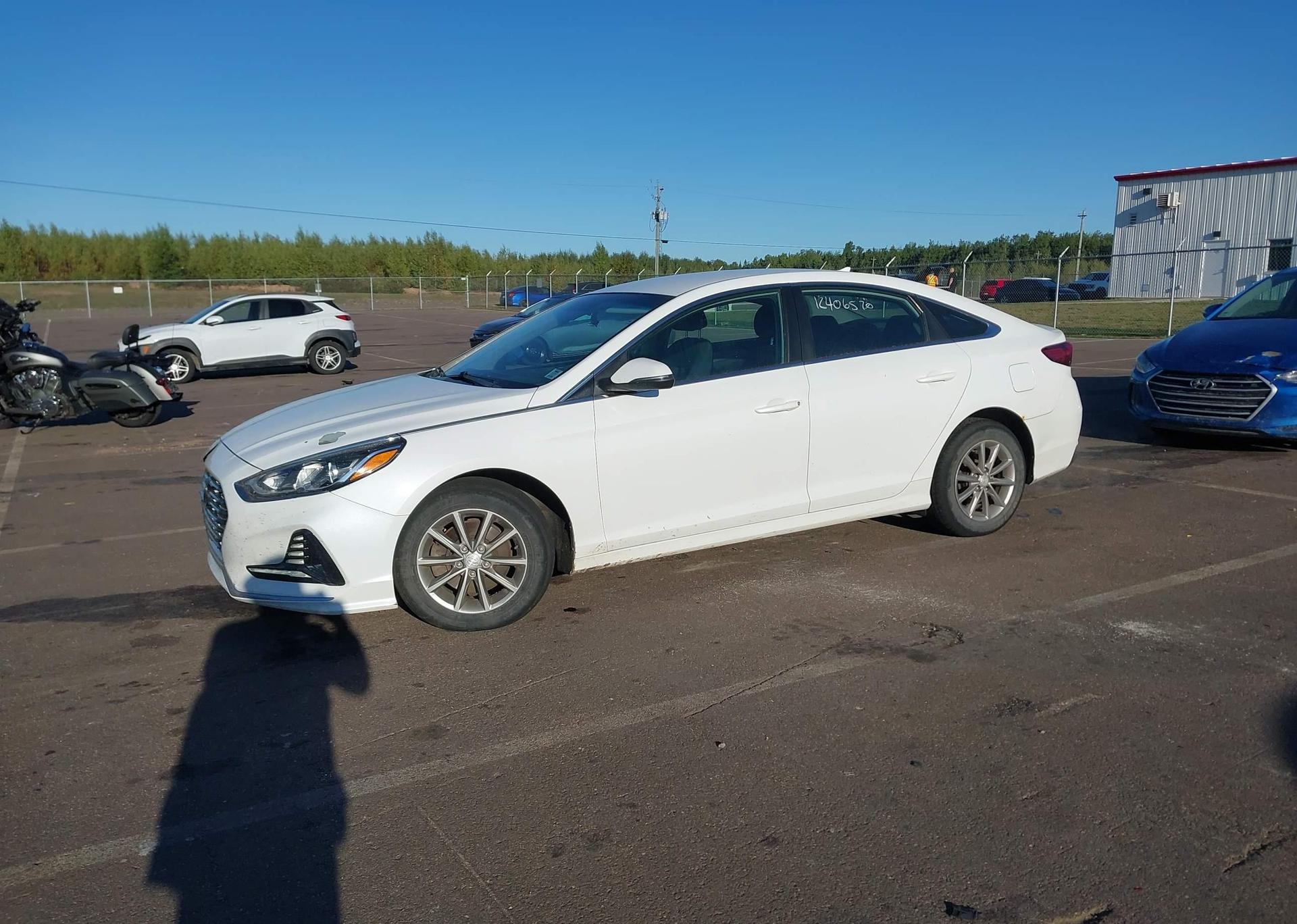 2019 HYUNDAI SONATA SE