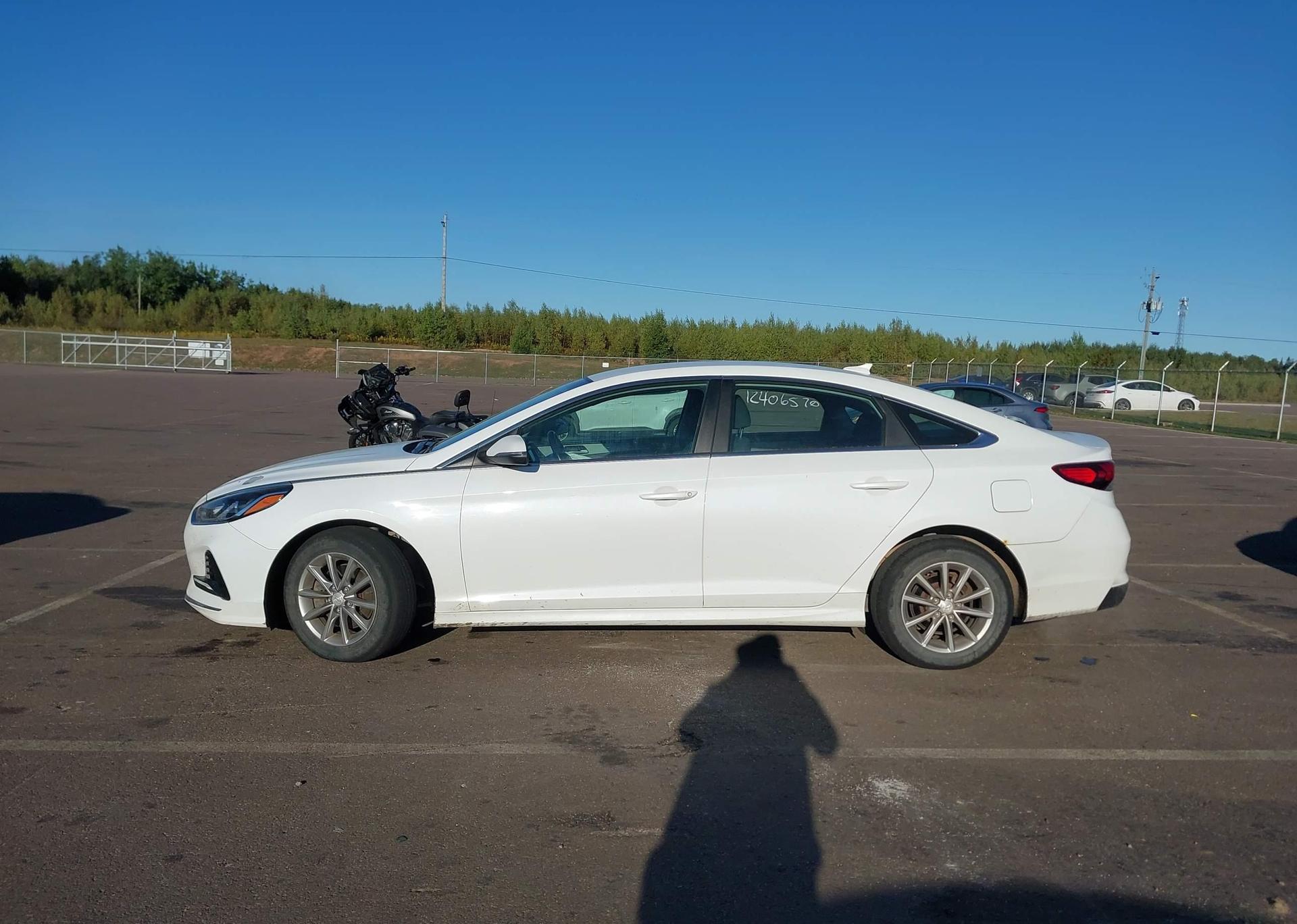 2019 HYUNDAI SONATA SE