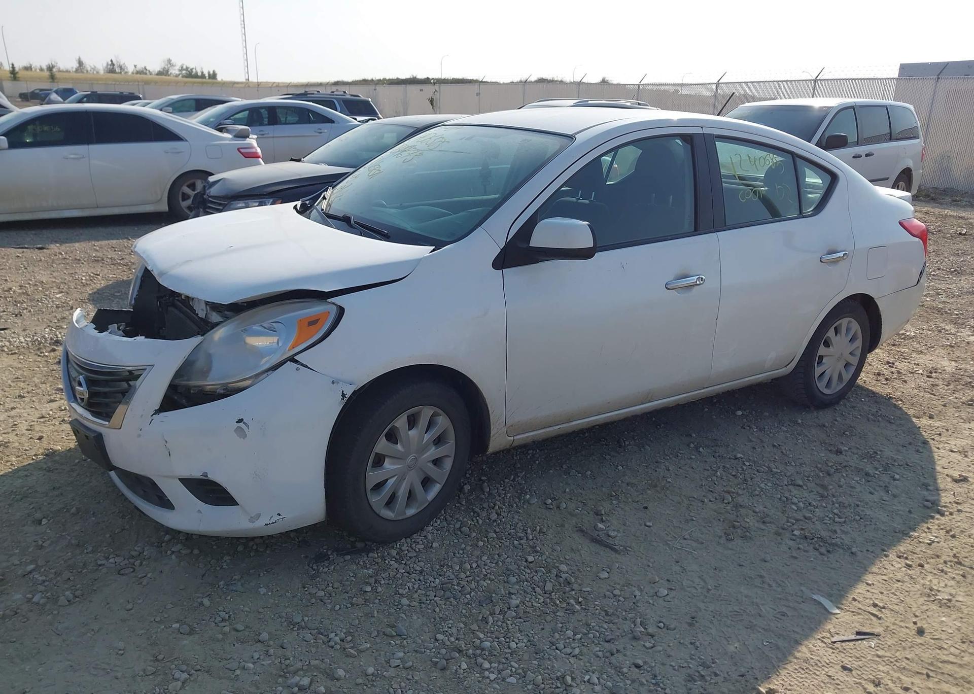 2013 NISSAN VERSA S