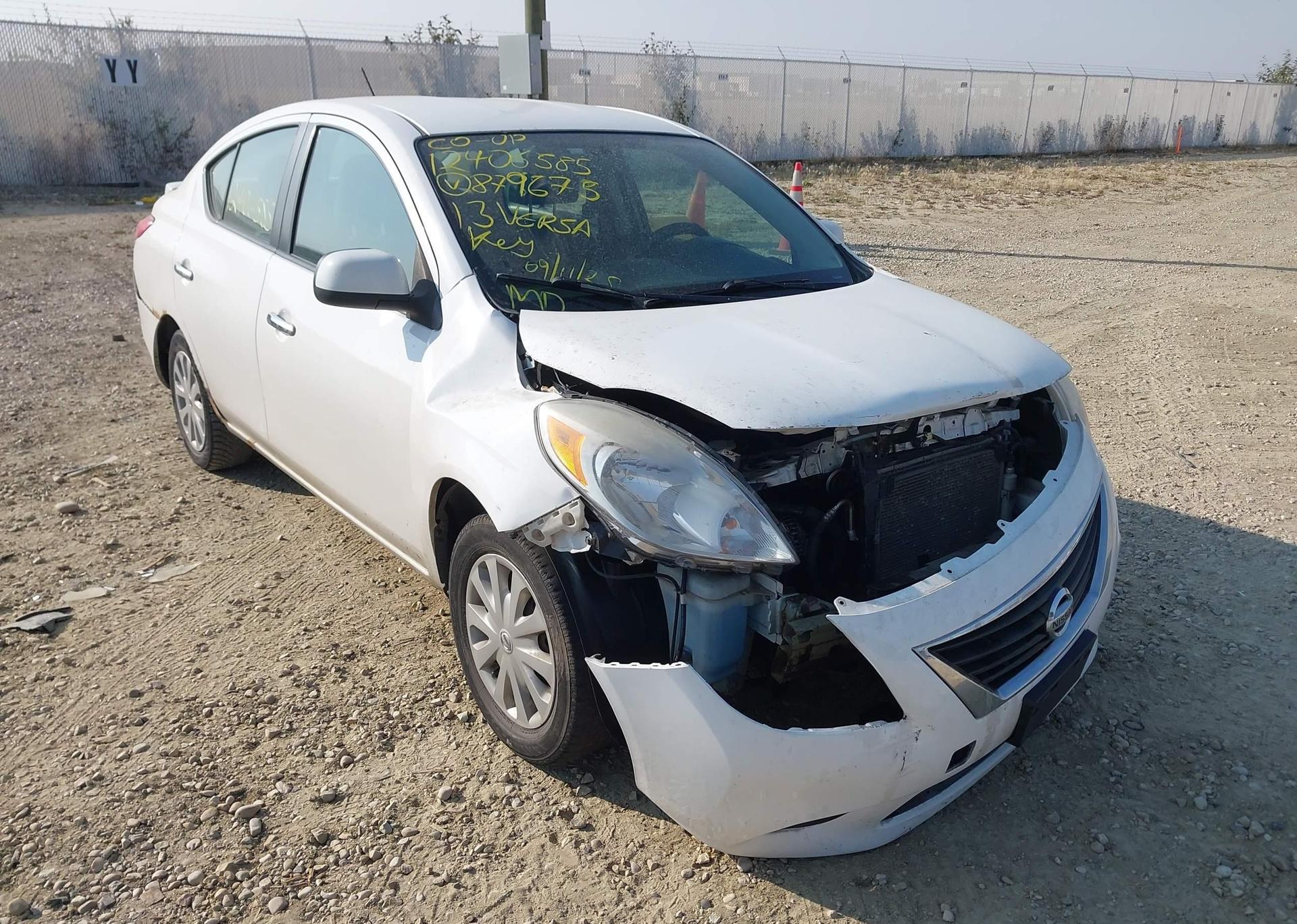 2013 NISSAN VERSA S