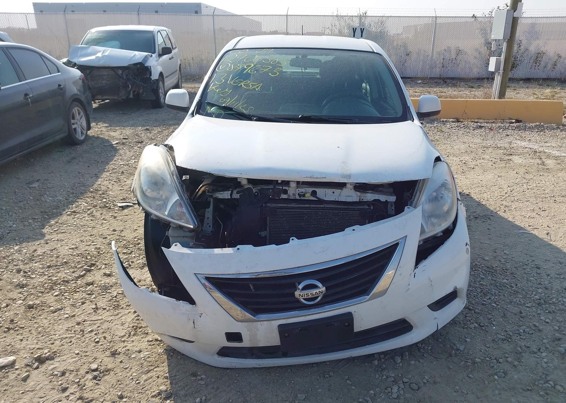 2013 NISSAN VERSA S