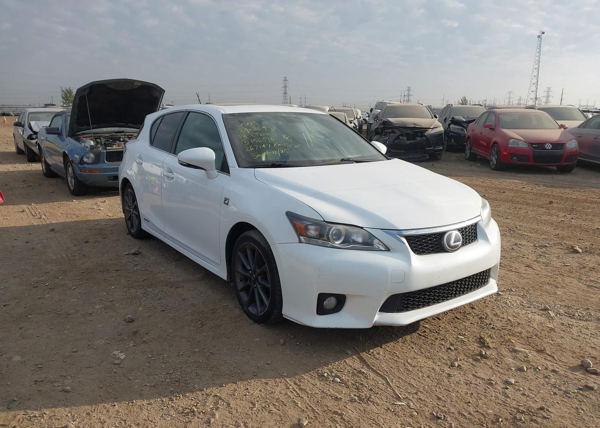 2013 LEXUS CT 200