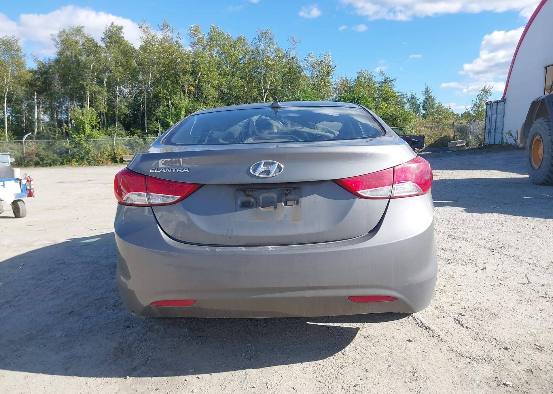 2013 HYUNDAI ELANTRA GLS
