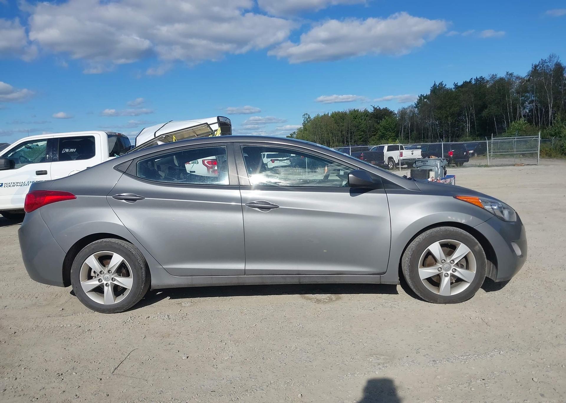 2013 HYUNDAI ELANTRA GLS