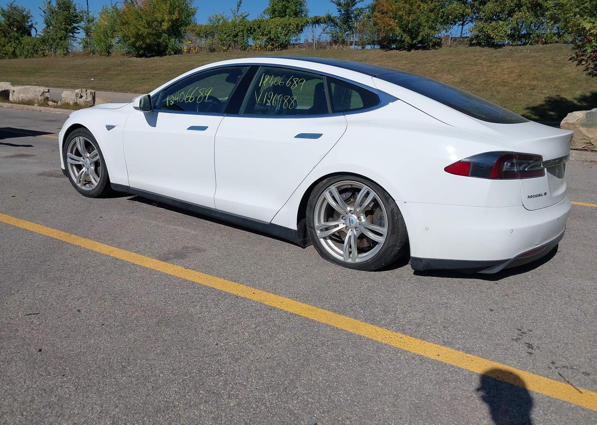 2016 TESLA MODEL S 60D