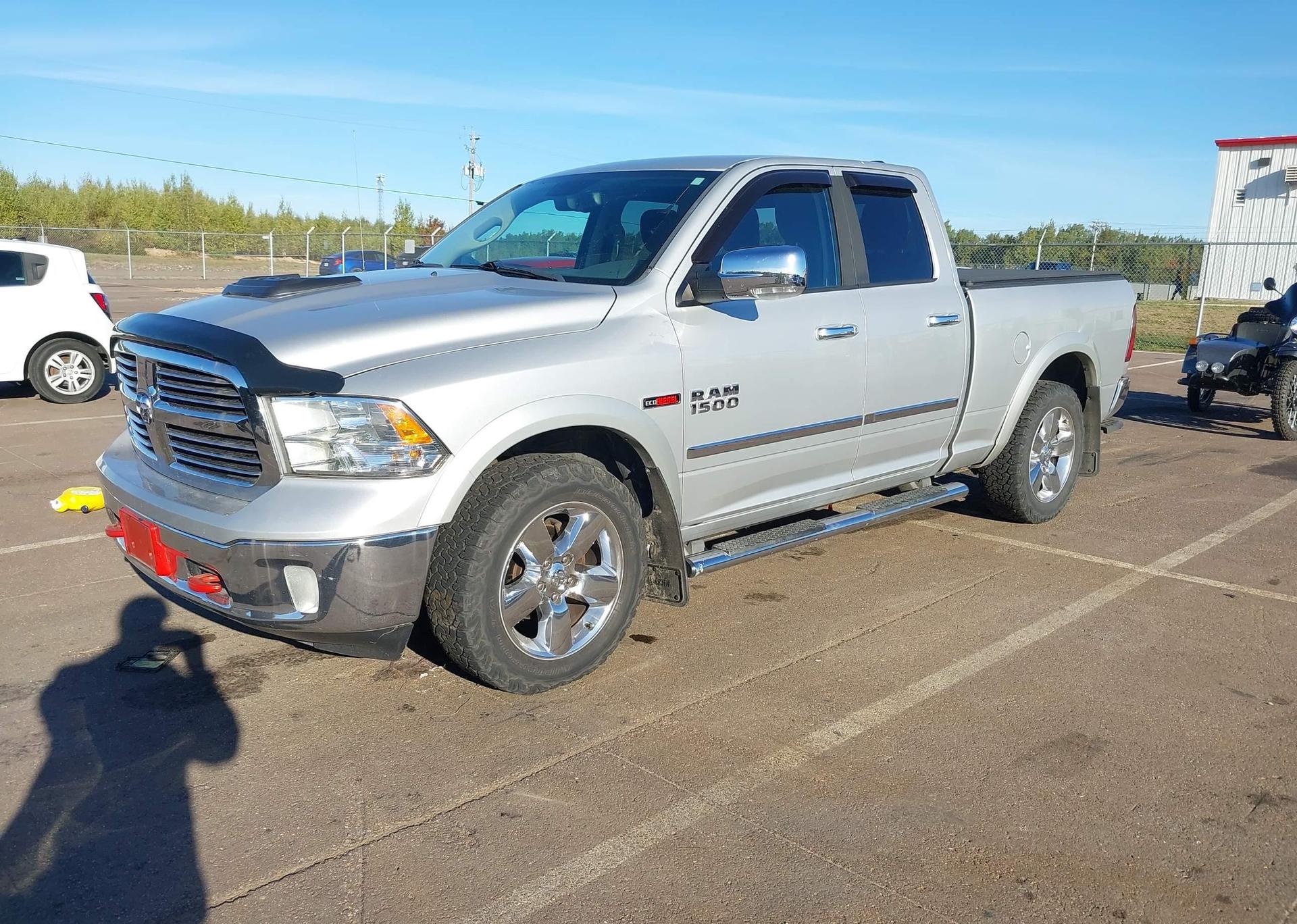 2015 RAM 1500 SLT
