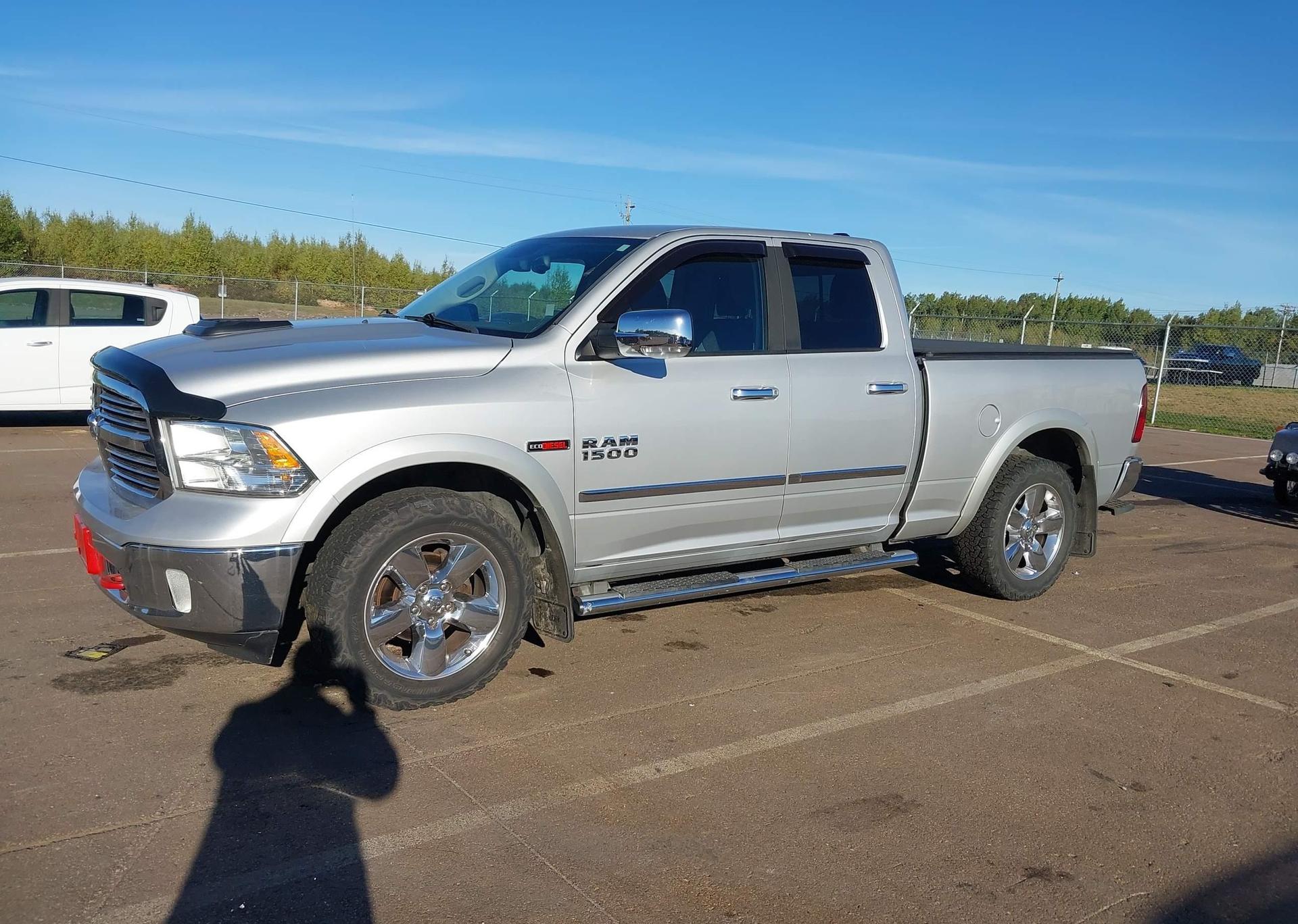 2015 RAM 1500 SLT