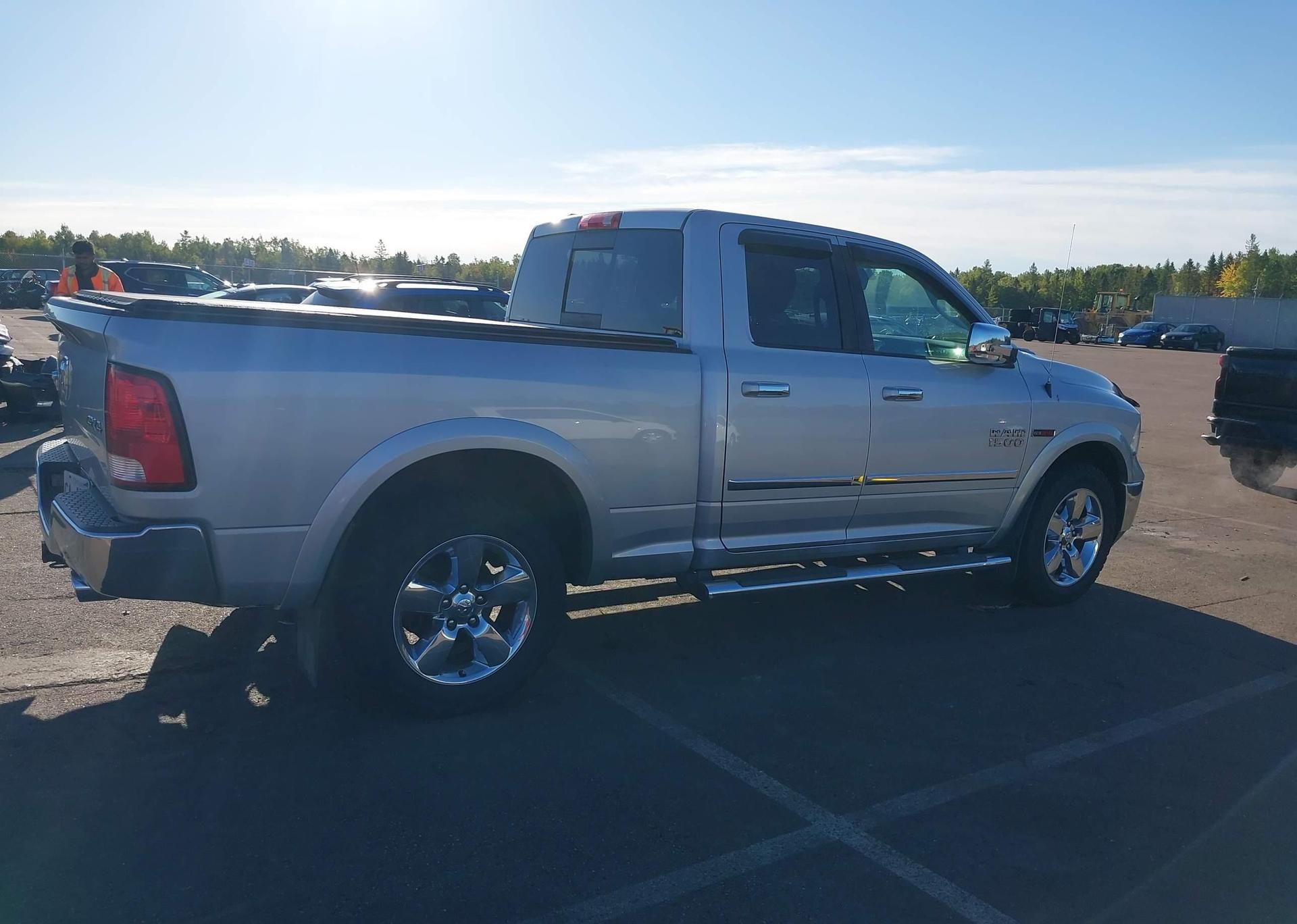 2015 RAM 1500 SLT
