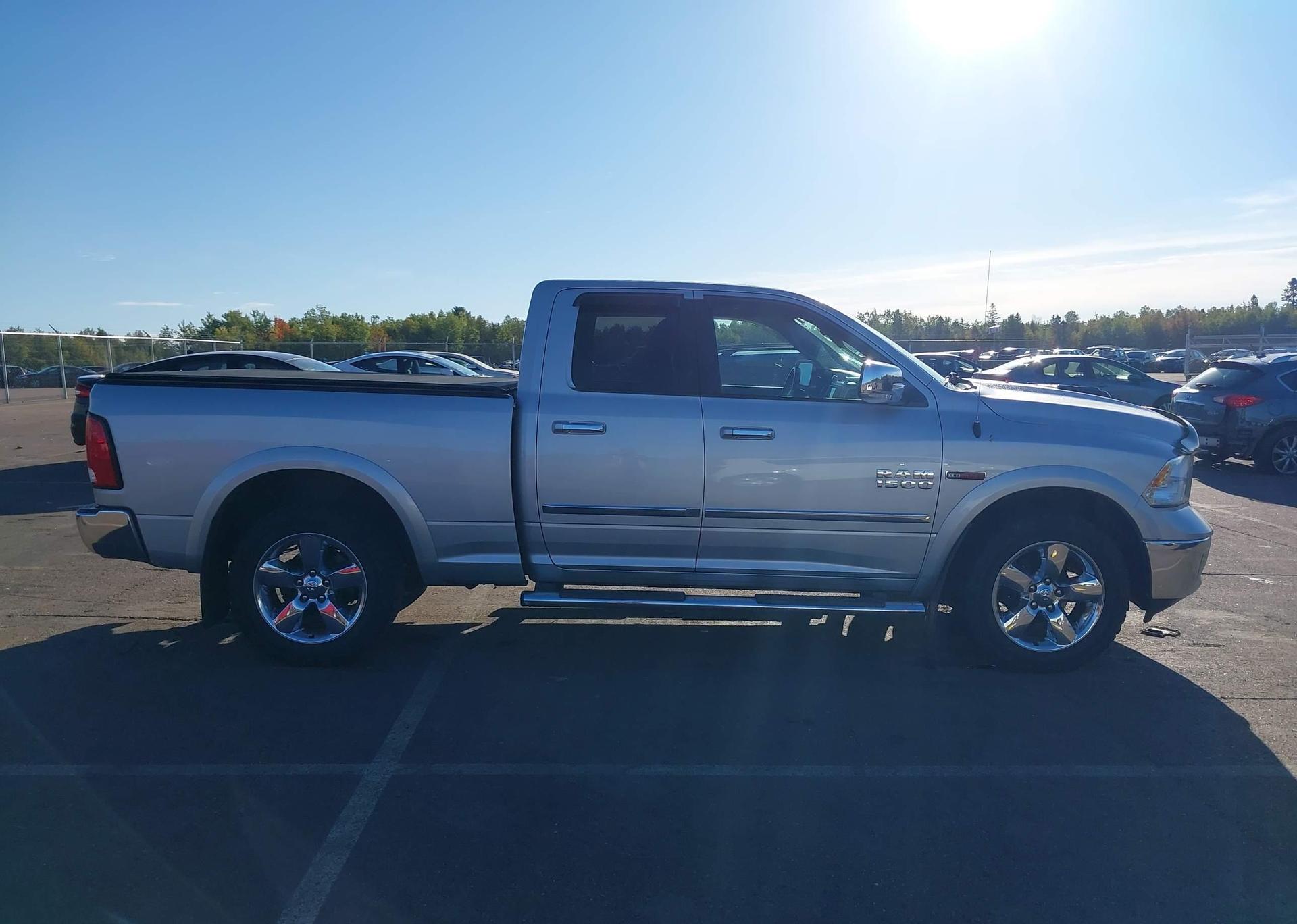 2015 RAM 1500 SLT