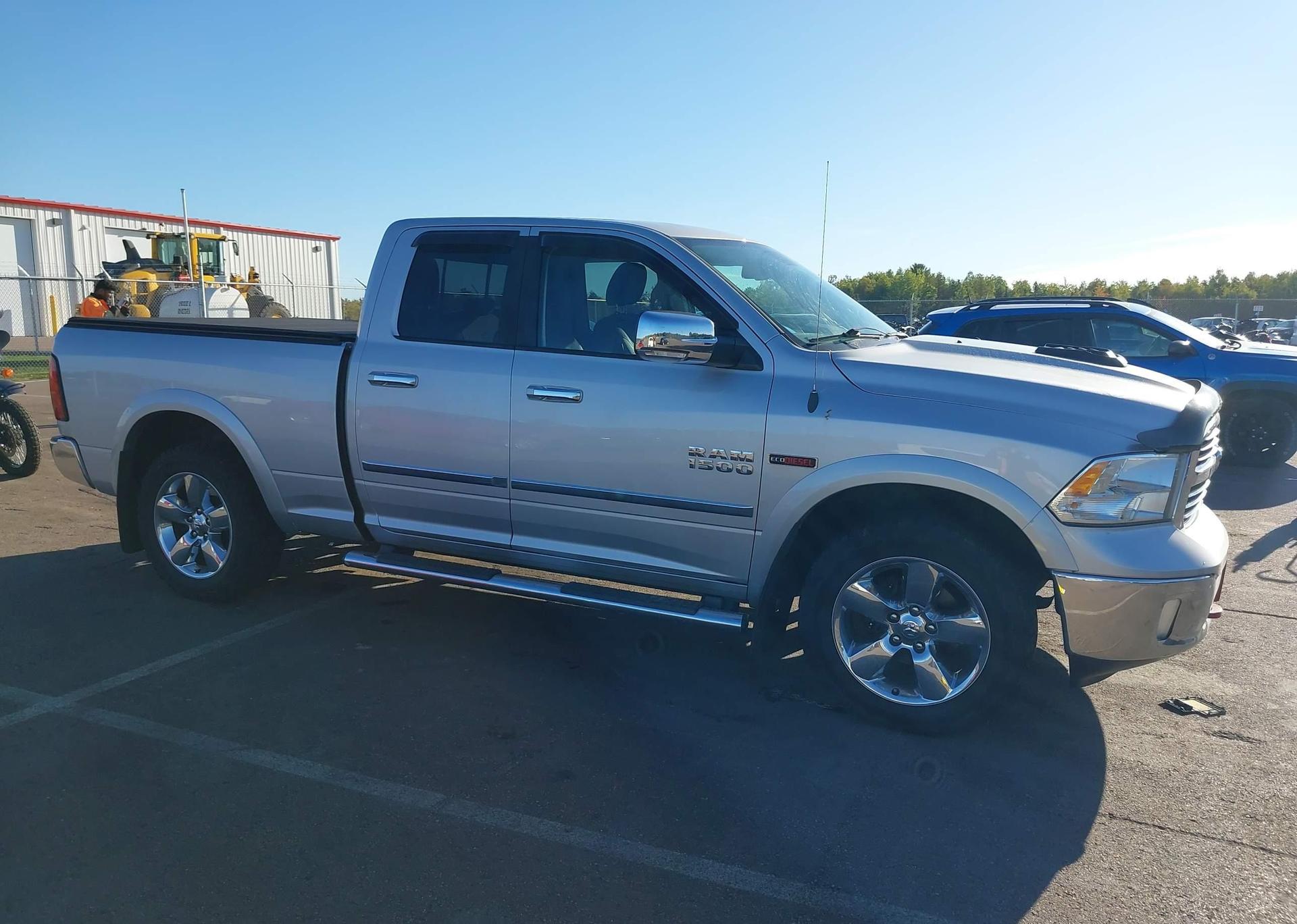 2015 RAM 1500 SLT